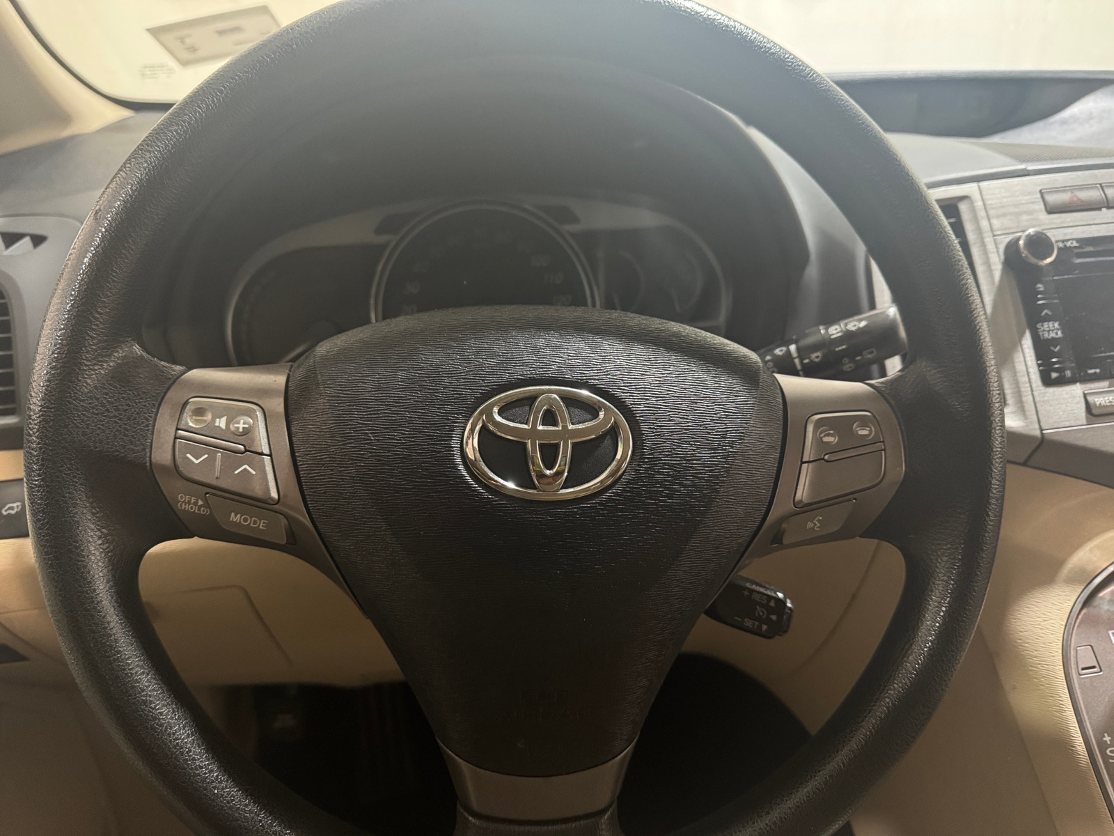 Thumbnail: 2011 Toyota Venza - 5