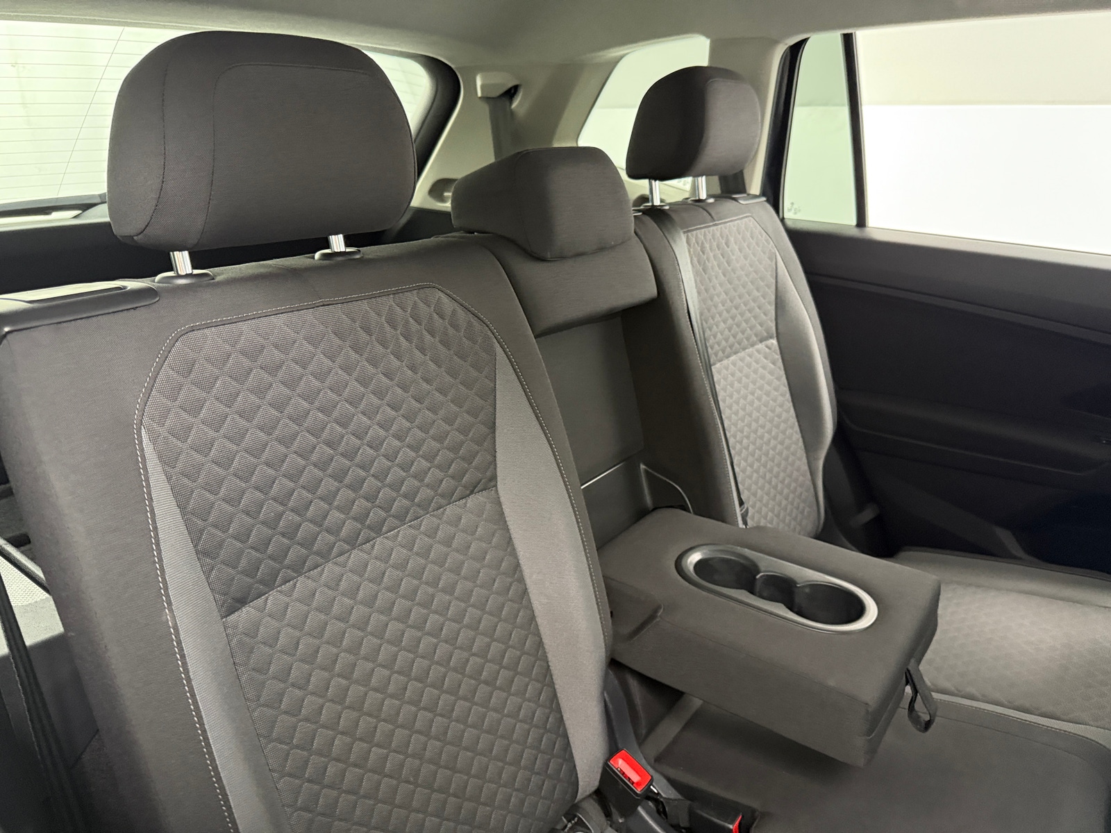 Thumbnail: 2019 Volkswagen Tiguan - 6