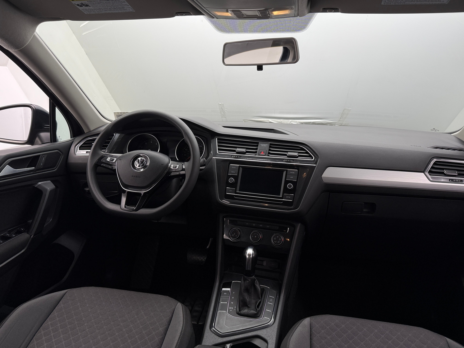 Thumbnail: 2019 Volkswagen Tiguan - 3