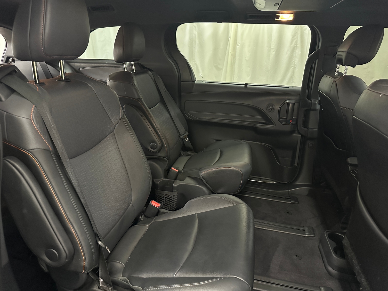 Thumbnail: 2022 Toyota Sienna - 5