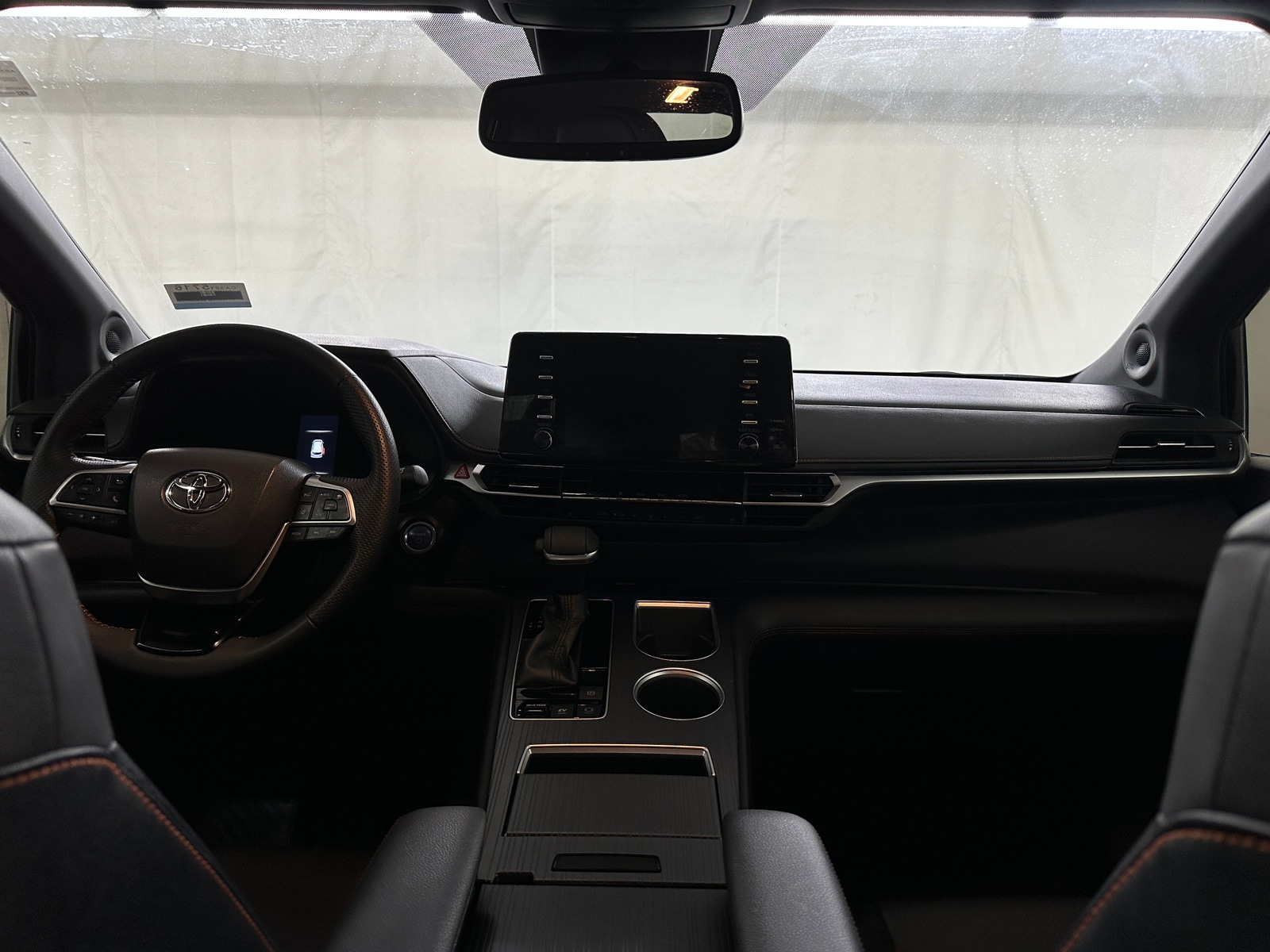 Thumbnail: 2022 Toyota Sienna - 2