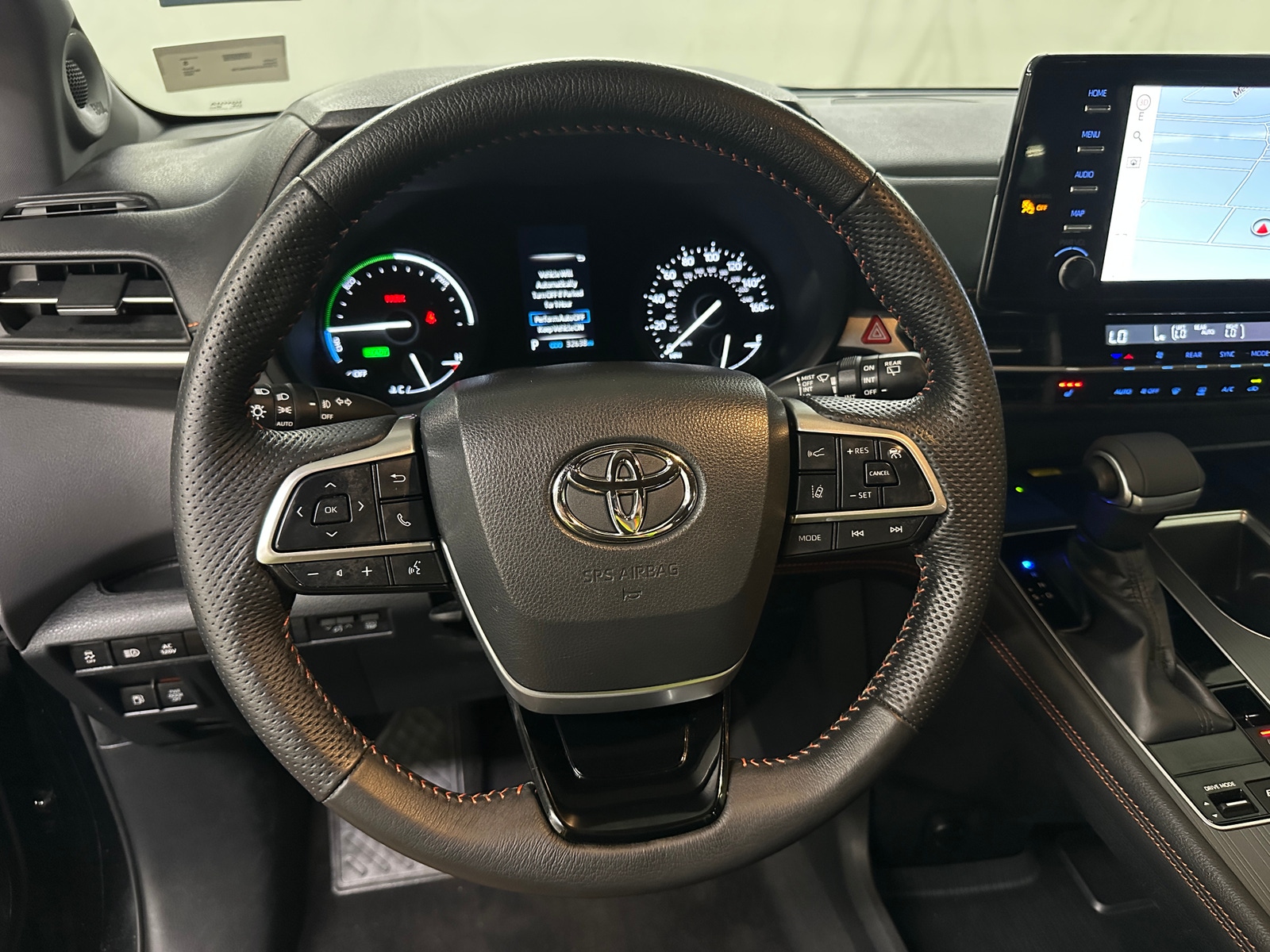 Thumbnail: 2022 Toyota Sienna - 4