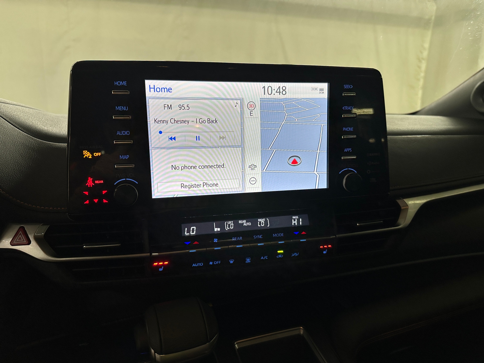 Thumbnail: 2022 Toyota Sienna - 3