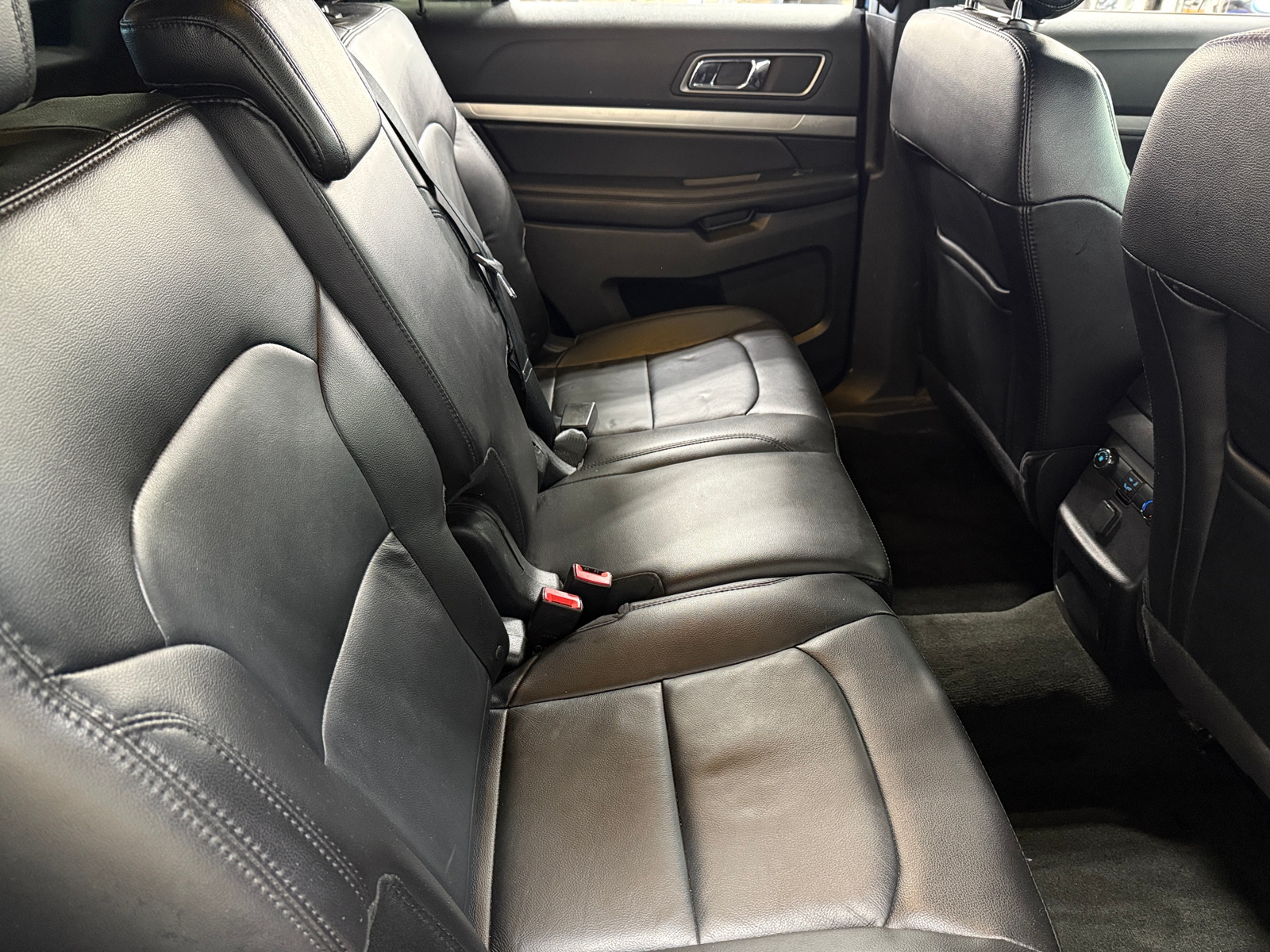 Thumbnail: 2018 Ford Explorer - 5