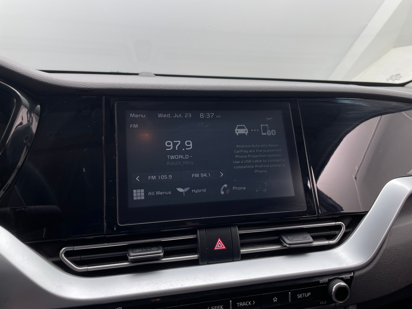 Thumbnail: 2020 Kia Niro - 4