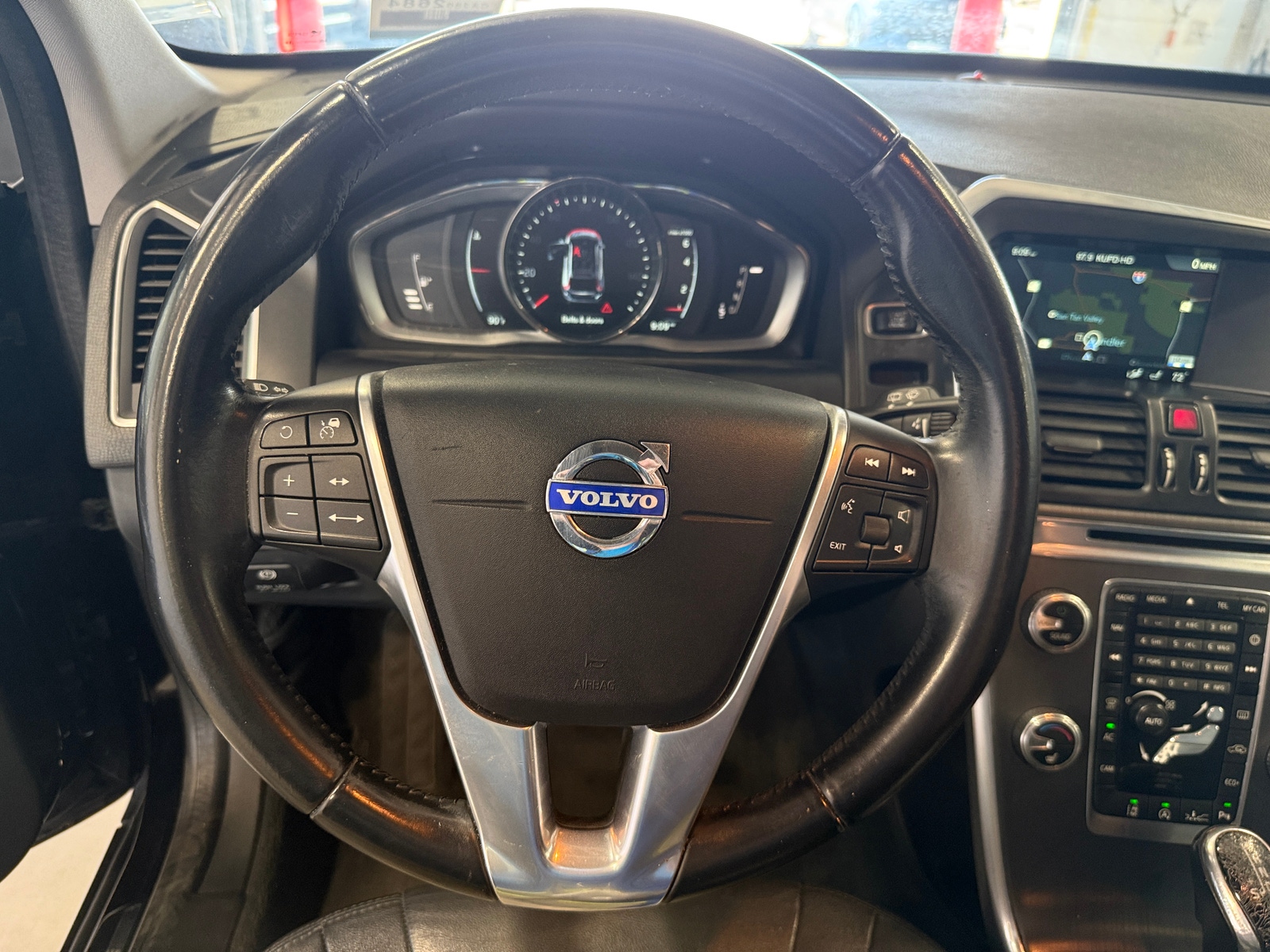 Thumbnail: 2015 Volvo XC60 - 4