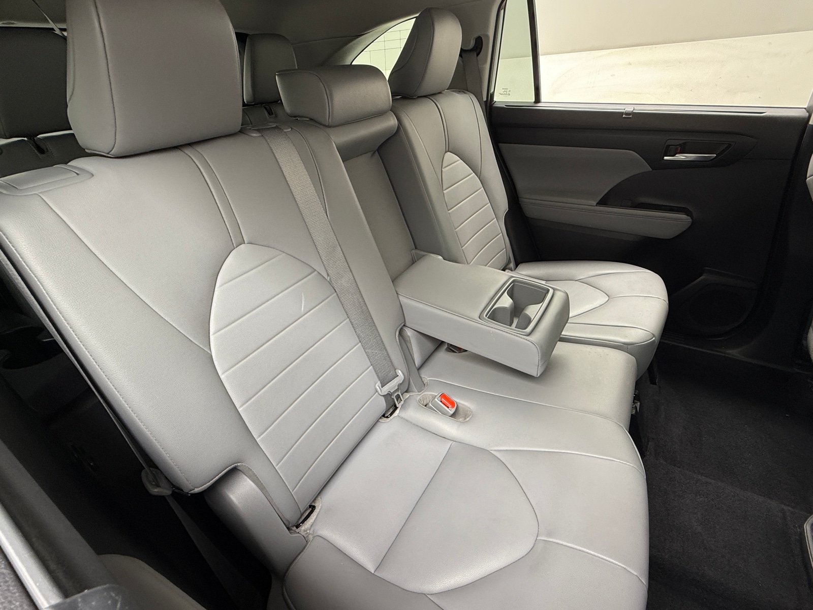 Thumbnail: 2020 Toyota Highlander - 5