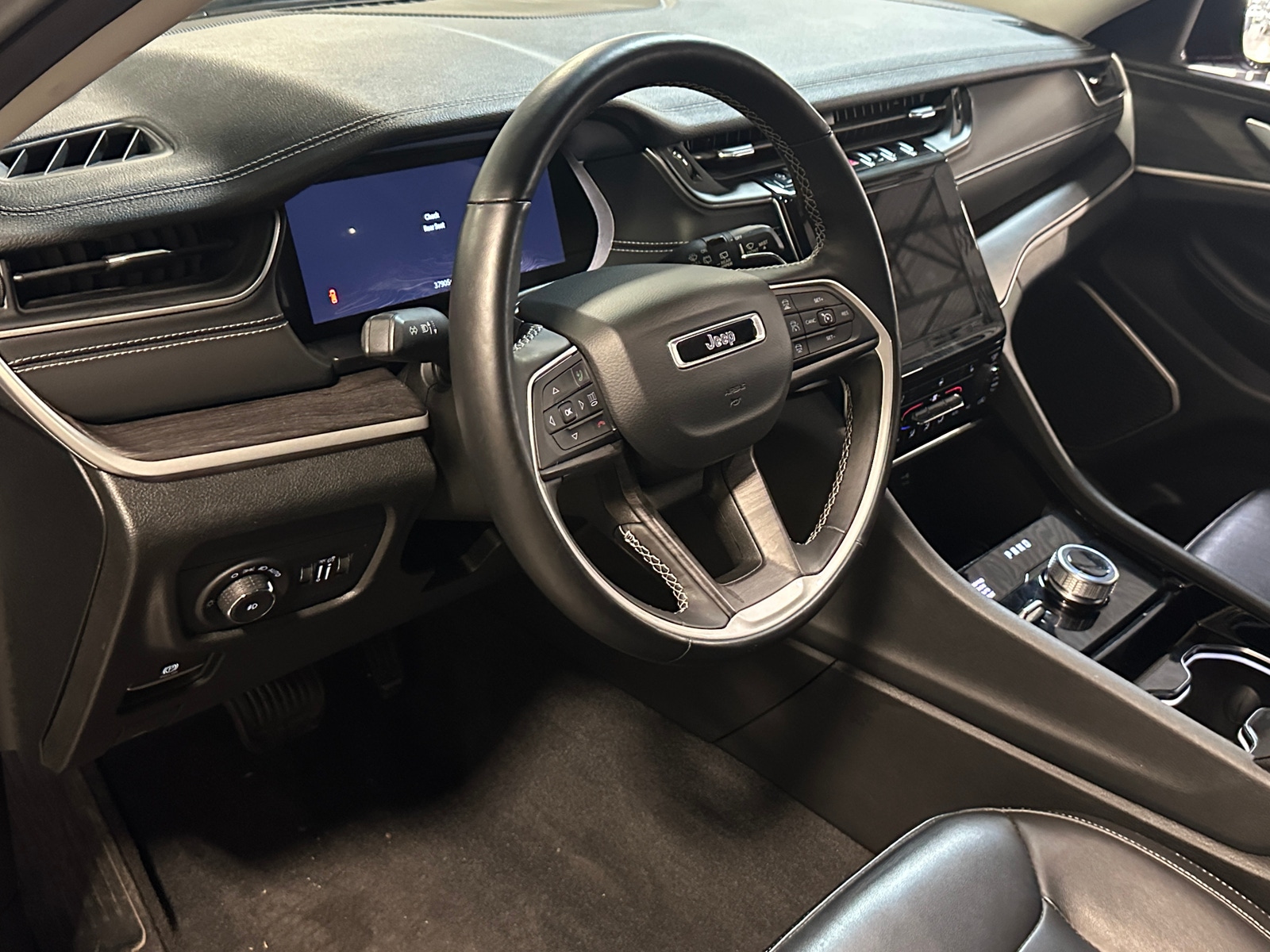 Thumbnail: 2021 Jeep Grand Cherokee L - 2