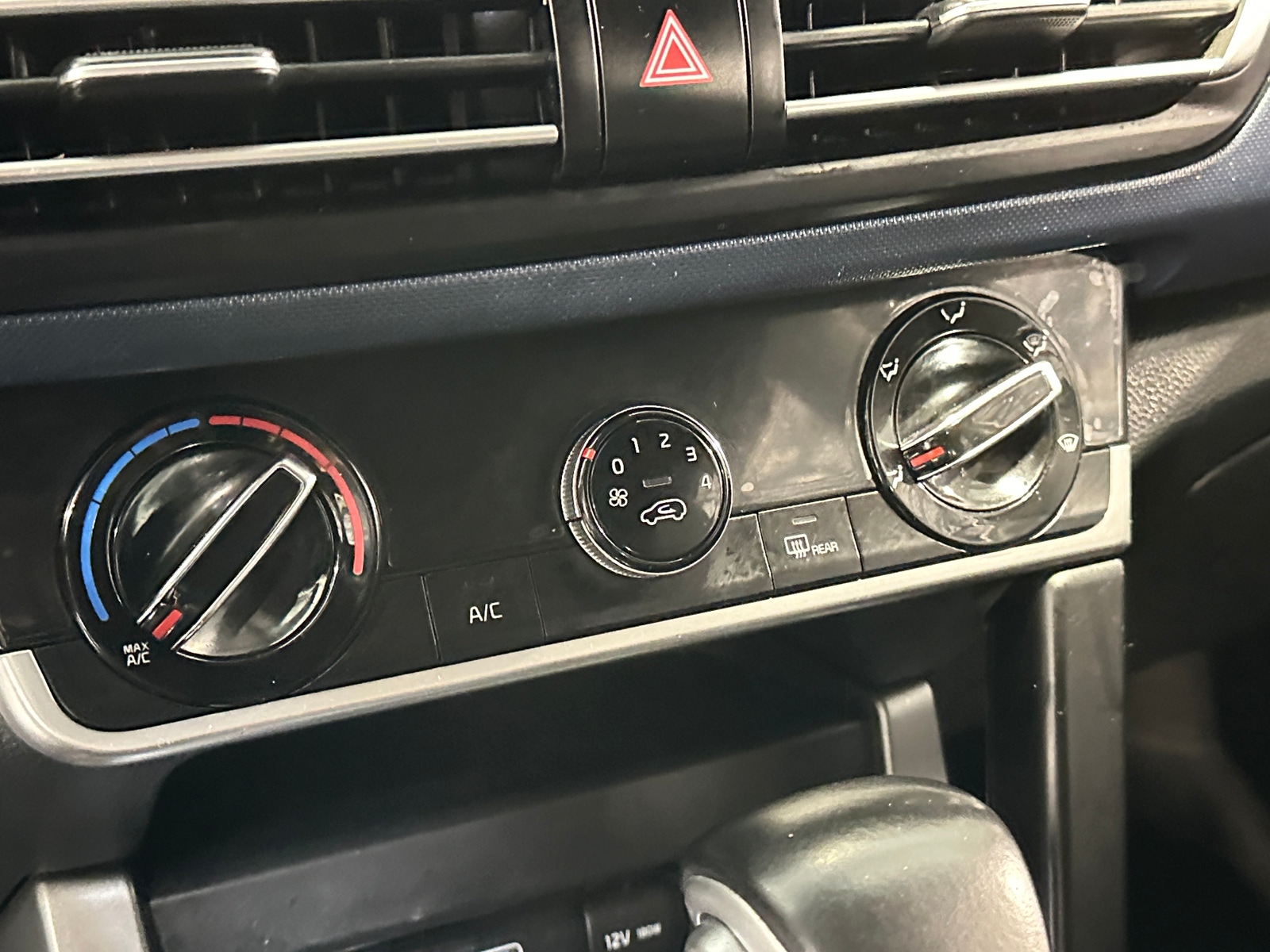 Thumbnail: 2021 Kia Seltos - 4