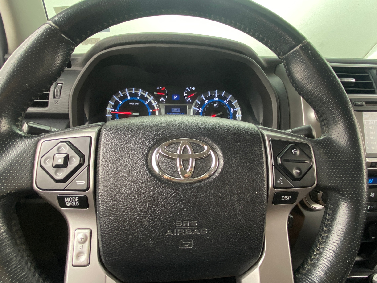 Thumbnail: 2015 Toyota 4Runner - 4