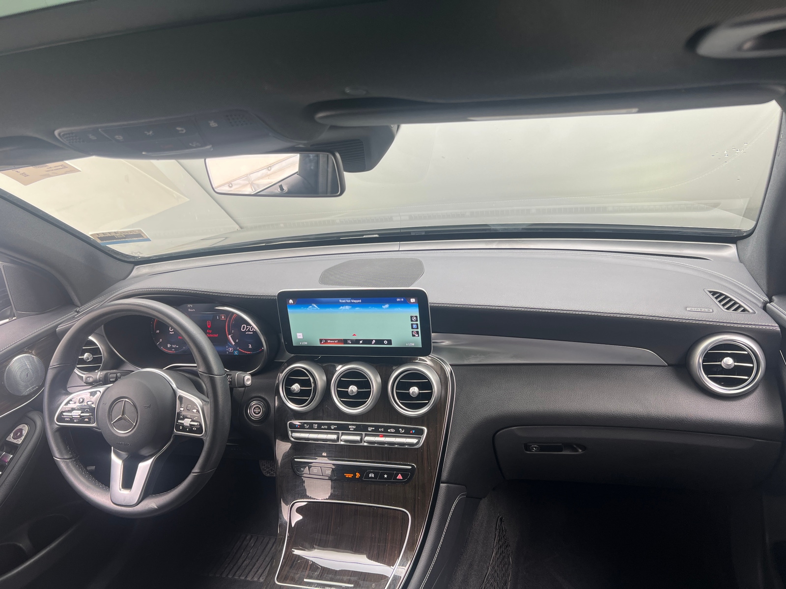 Thumbnail: 2020 Mercedes-Benz GLC - 2