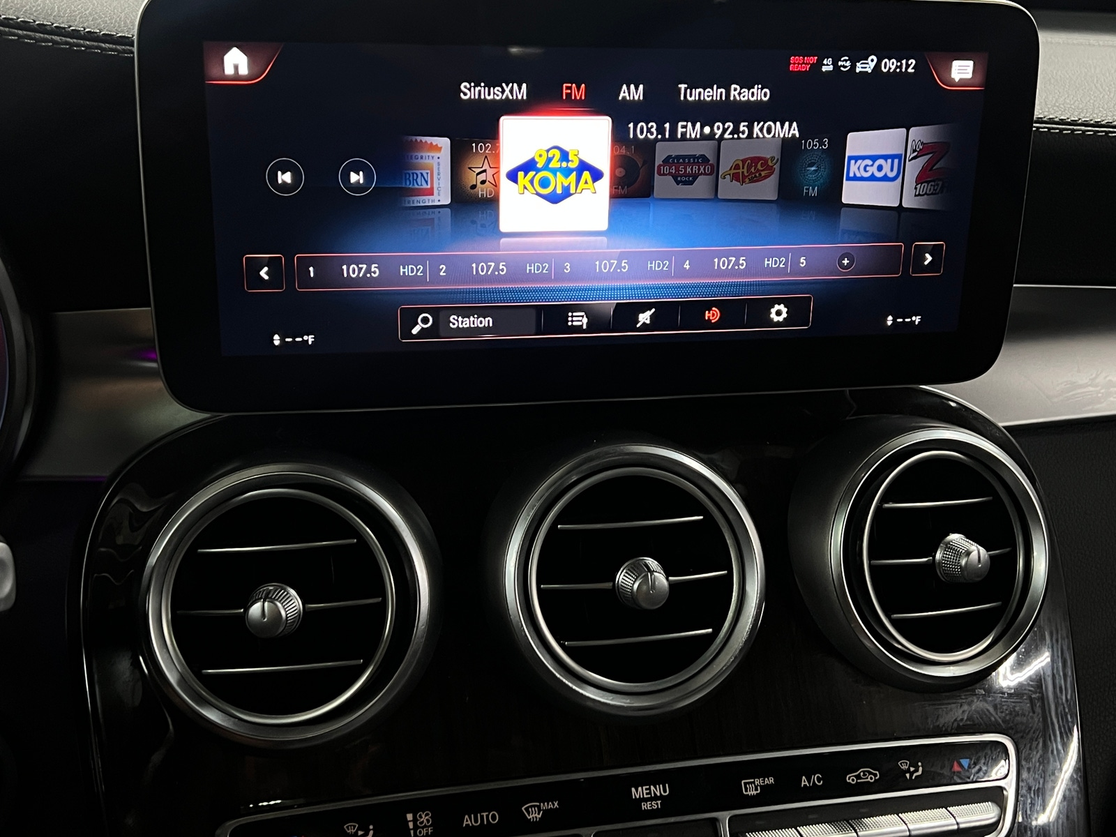 Thumbnail: 2020 Mercedes-Benz GLC - 3
