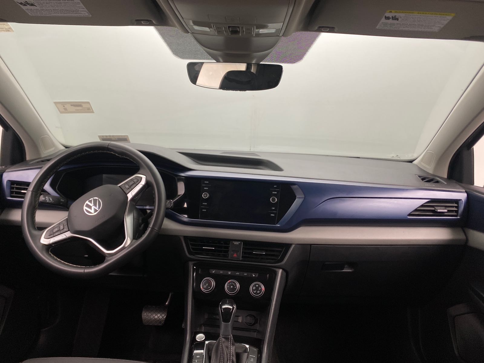Thumbnail: 2023 Volkswagen Taos - 2