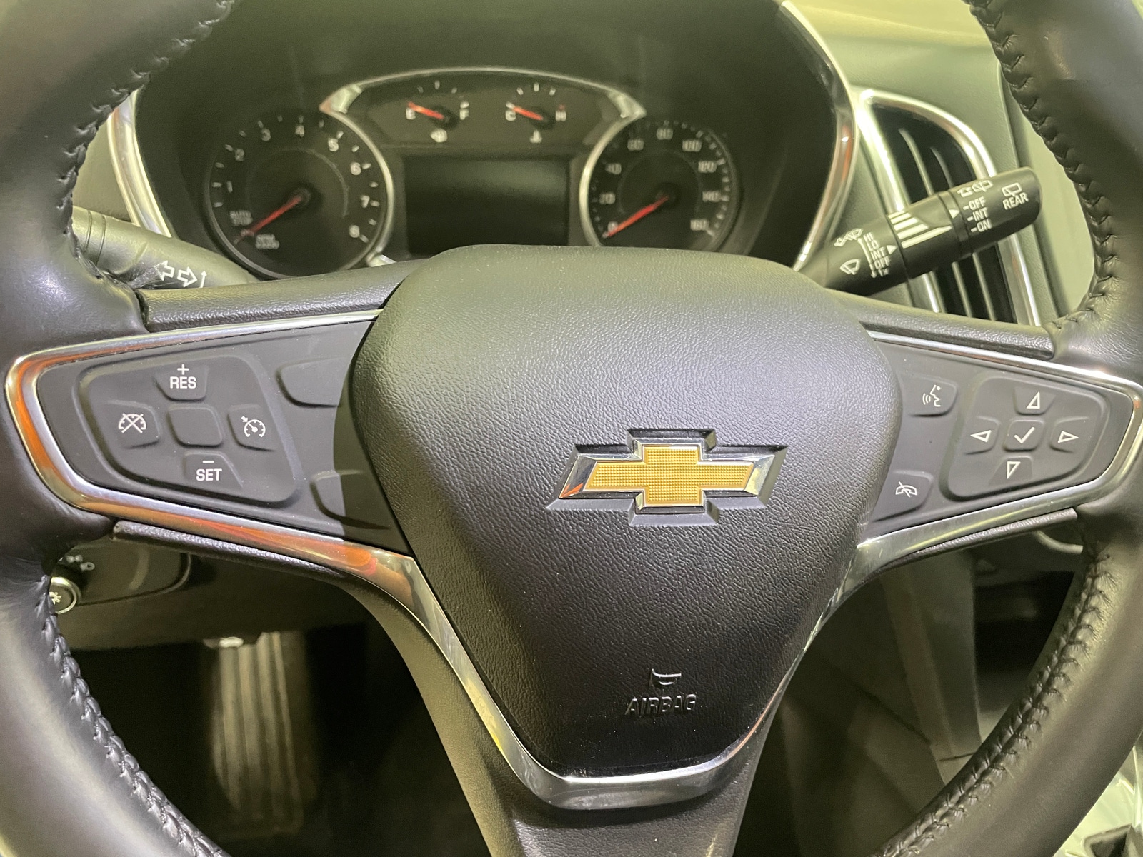 Thumbnail: 2019 Chevrolet Equinox - 5