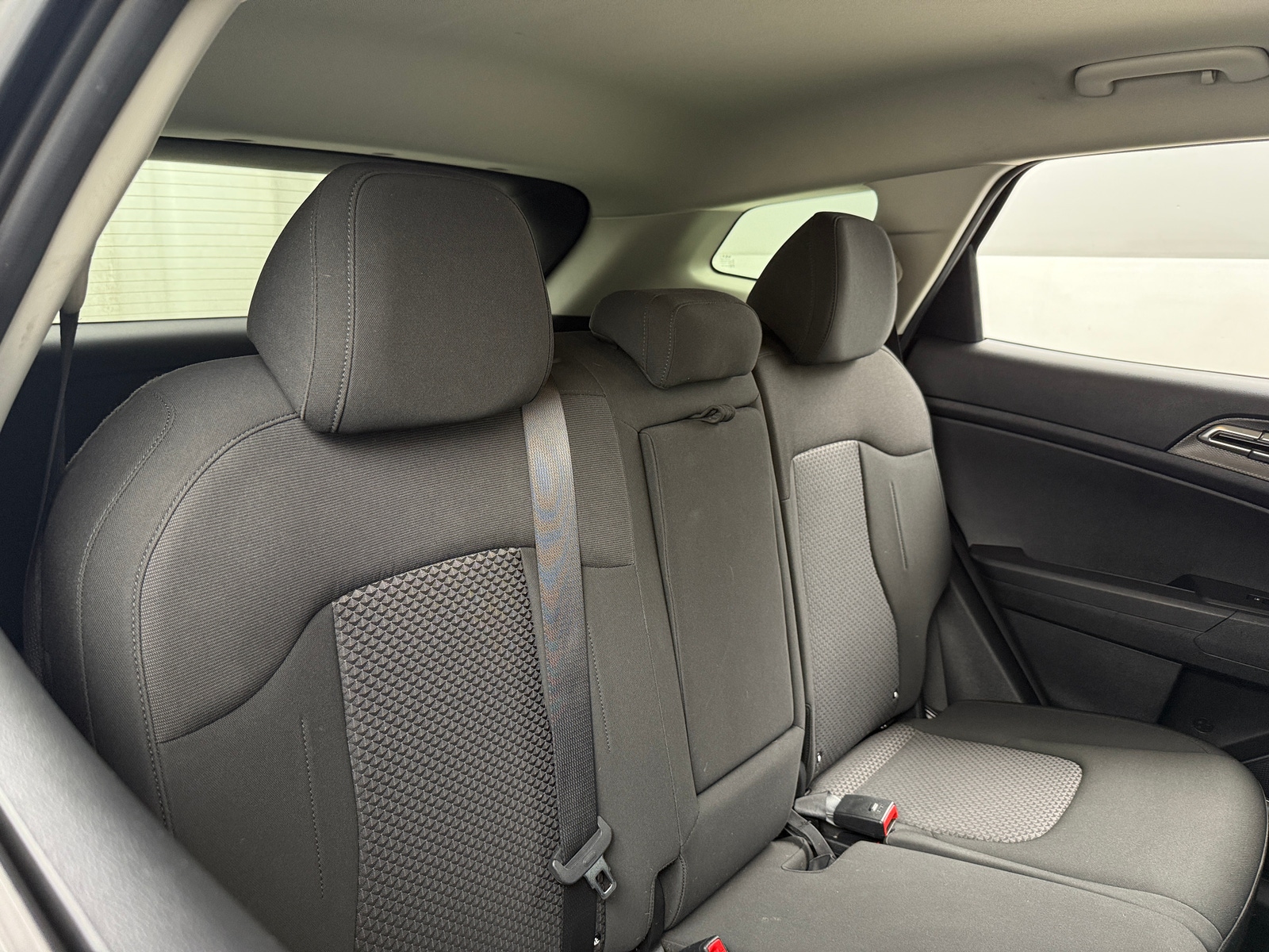 Thumbnail: 2023 Kia Sportage - 6
