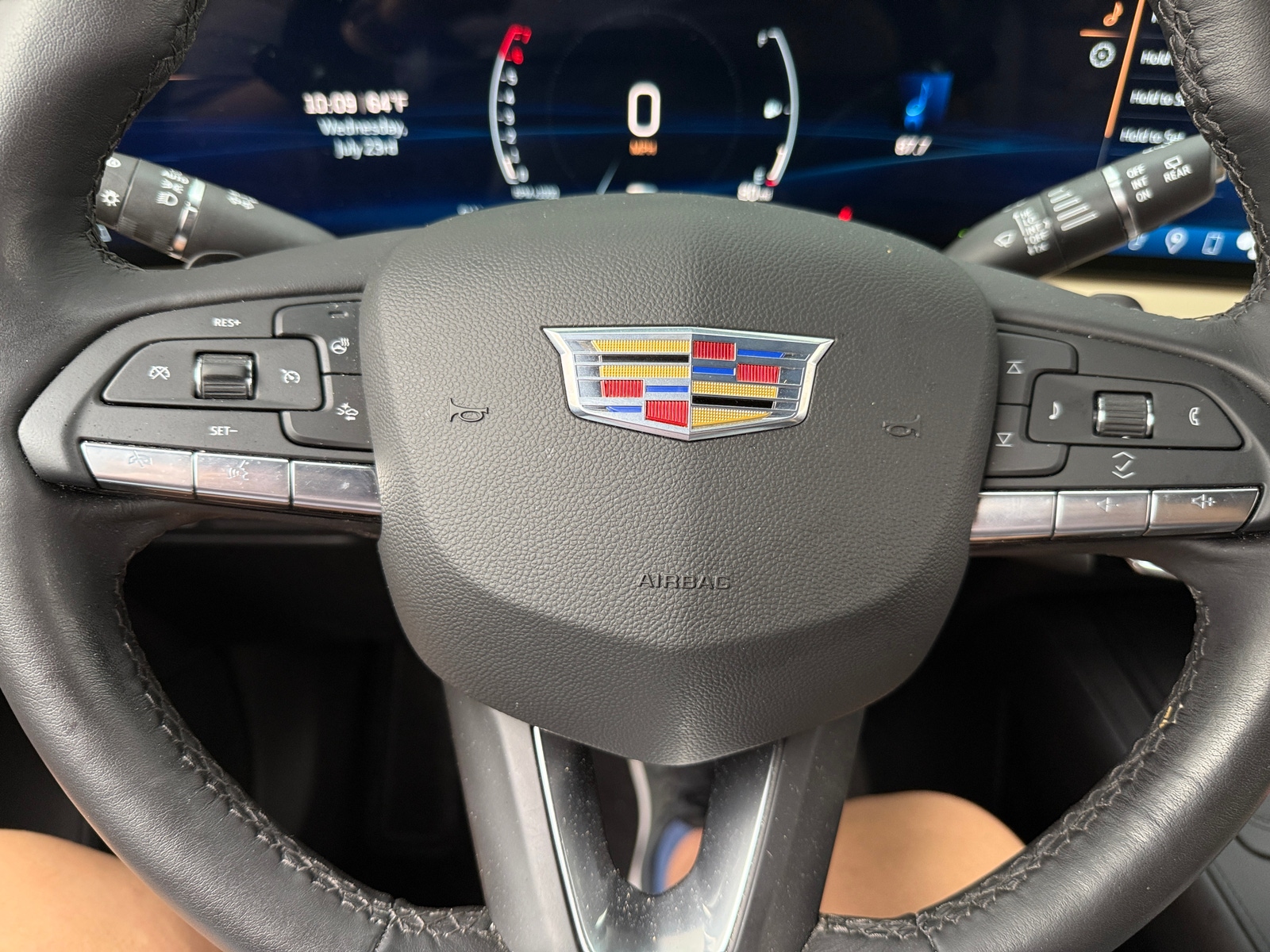 Thumbnail: 2024 Cadillac XT4 - 4