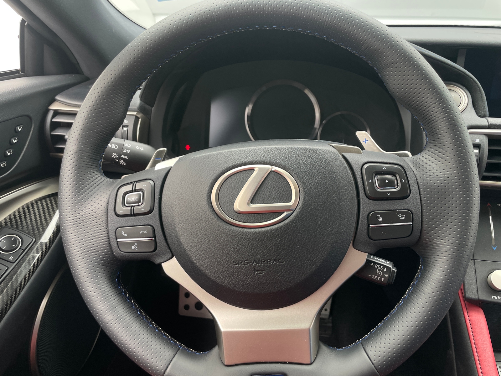 Thumbnail: 2015 Lexus RC - 3