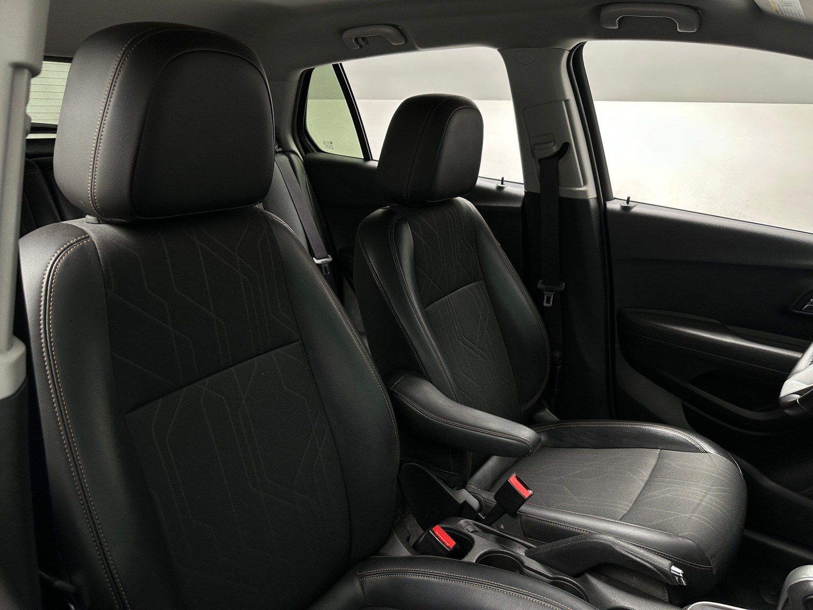 Thumbnail: 2018 Chevrolet Trax - 2