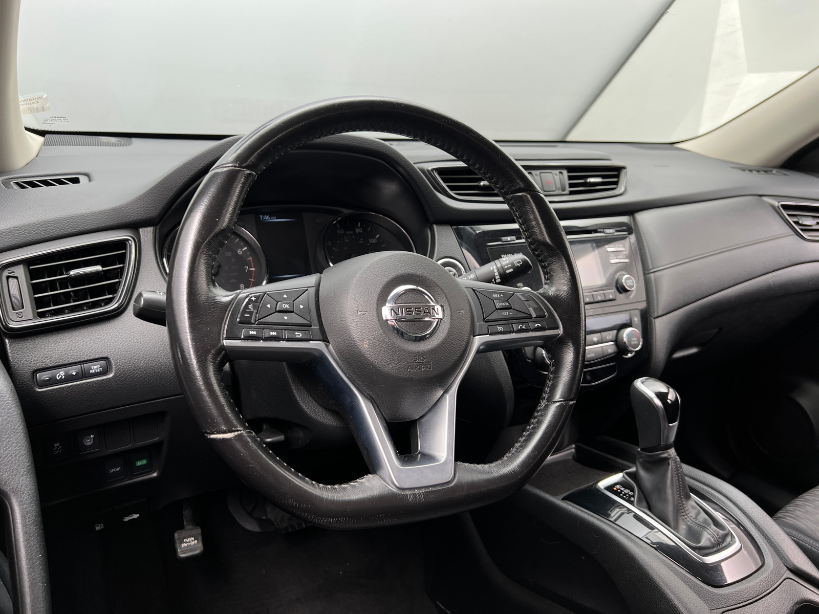 Thumbnail: 2017 Nissan Rogue - 5