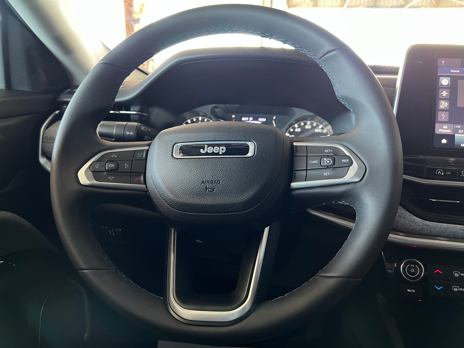 Thumbnail: 2022 Jeep Compass - 5