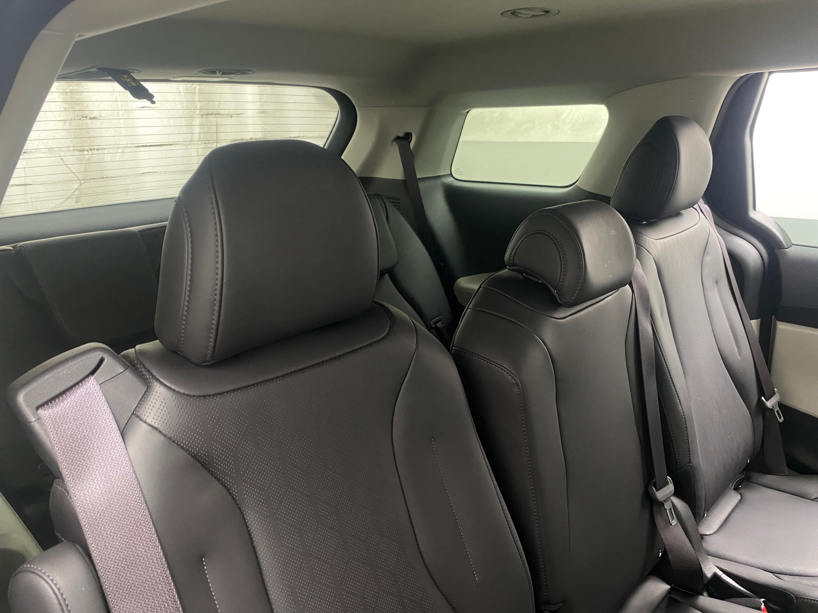 Thumbnail: 2023 Kia Carnival - 5