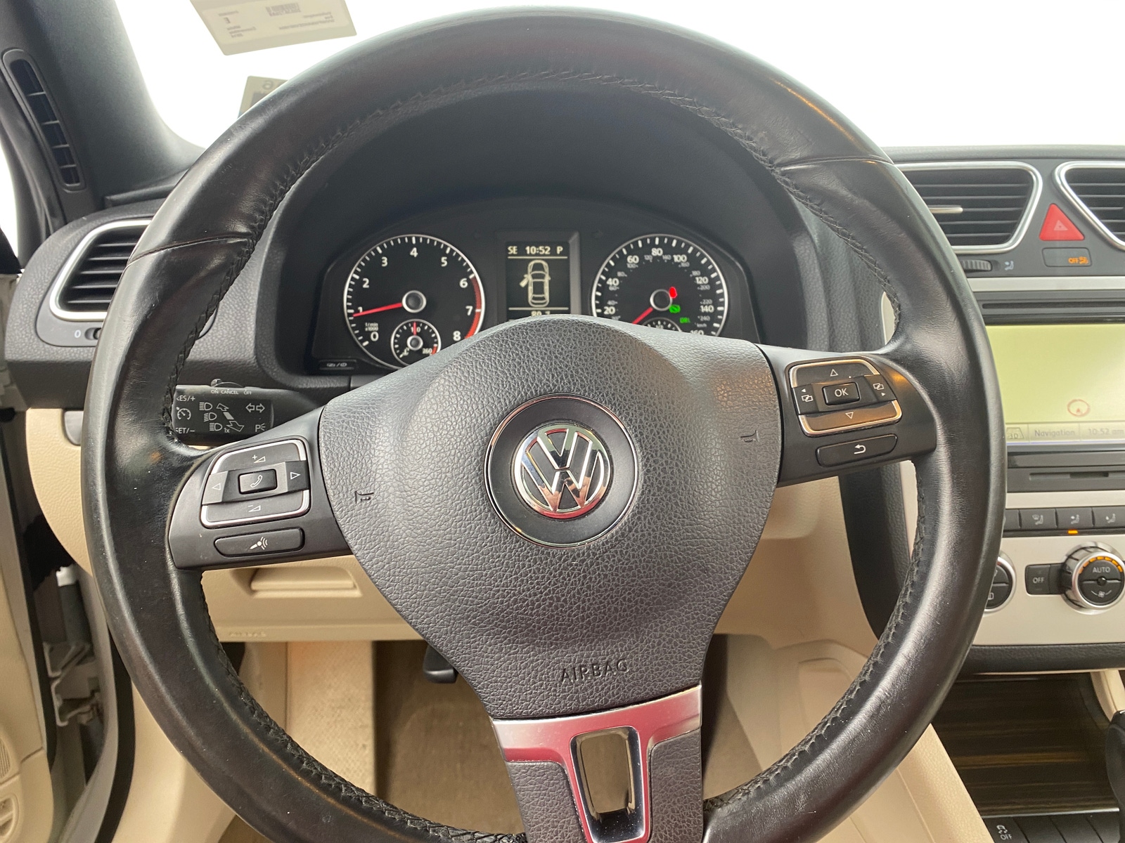 Thumbnail: 2014 Volkswagen Eos - 4