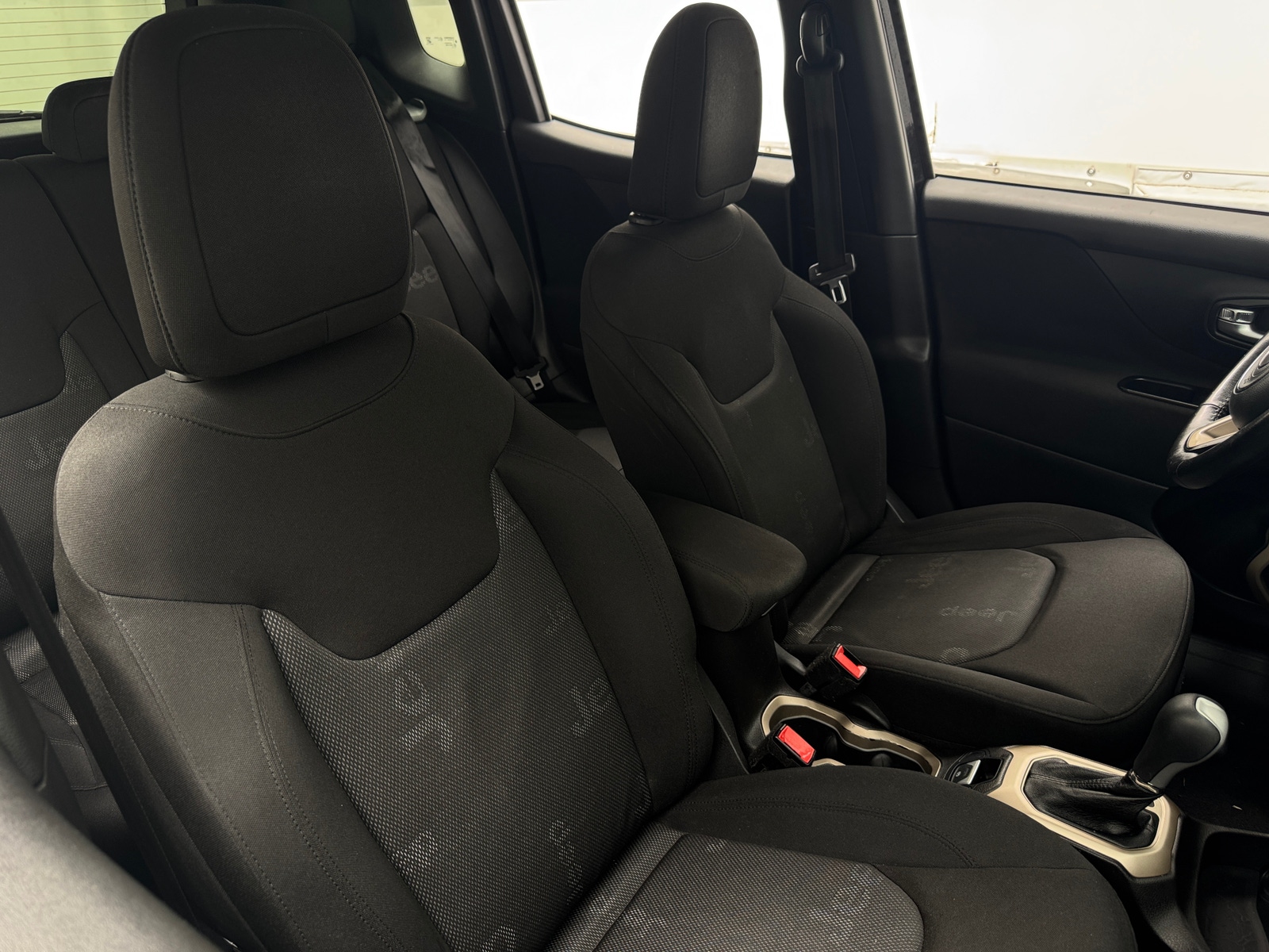 Thumbnail: 2017 Jeep Renegade - 2