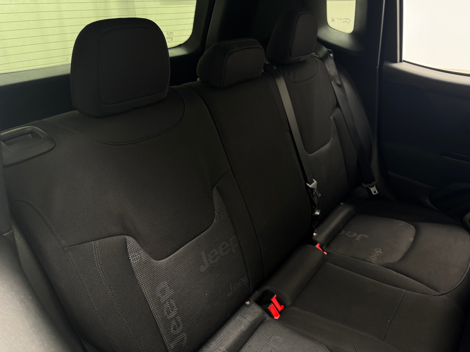Thumbnail: 2017 Jeep Renegade - 6