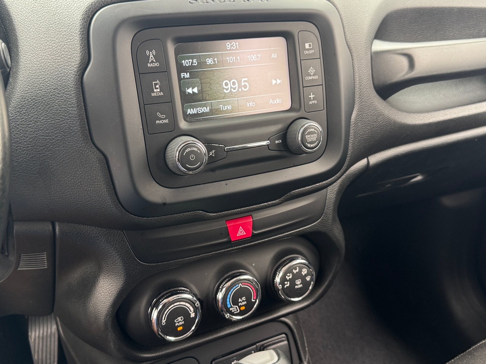 Thumbnail: 2017 Jeep Renegade - 4