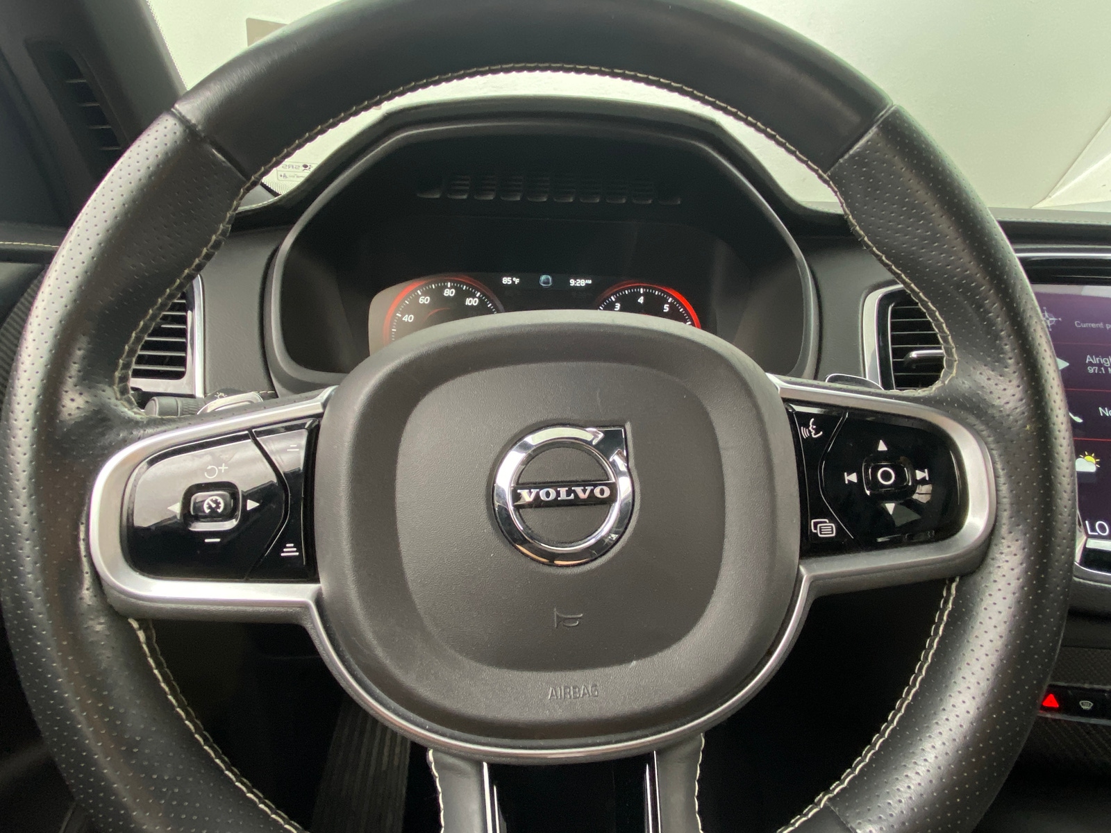 Thumbnail: 2019 Volvo XC90 - 4