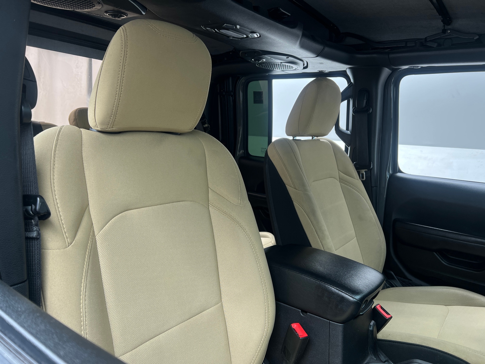 Thumbnail: 2020 Jeep Gladiator - 2