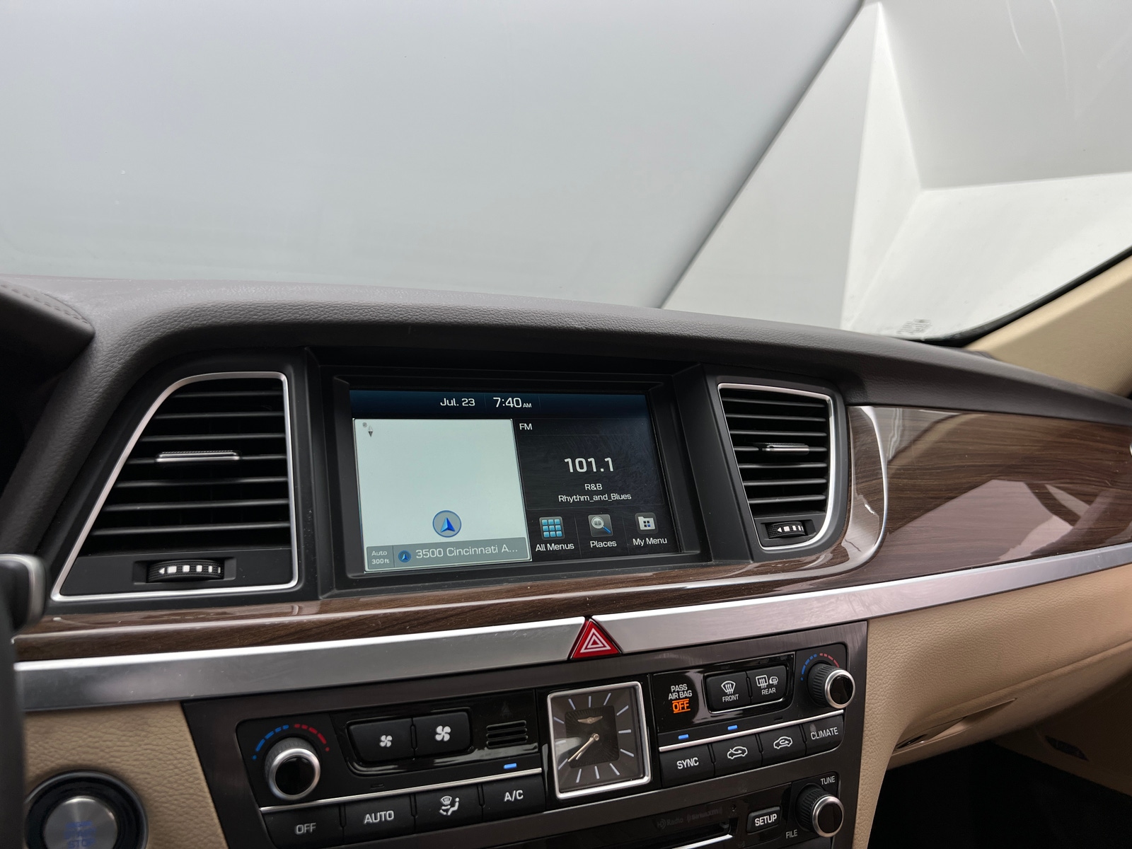 Thumbnail: 2018 Genesis G80 - 3