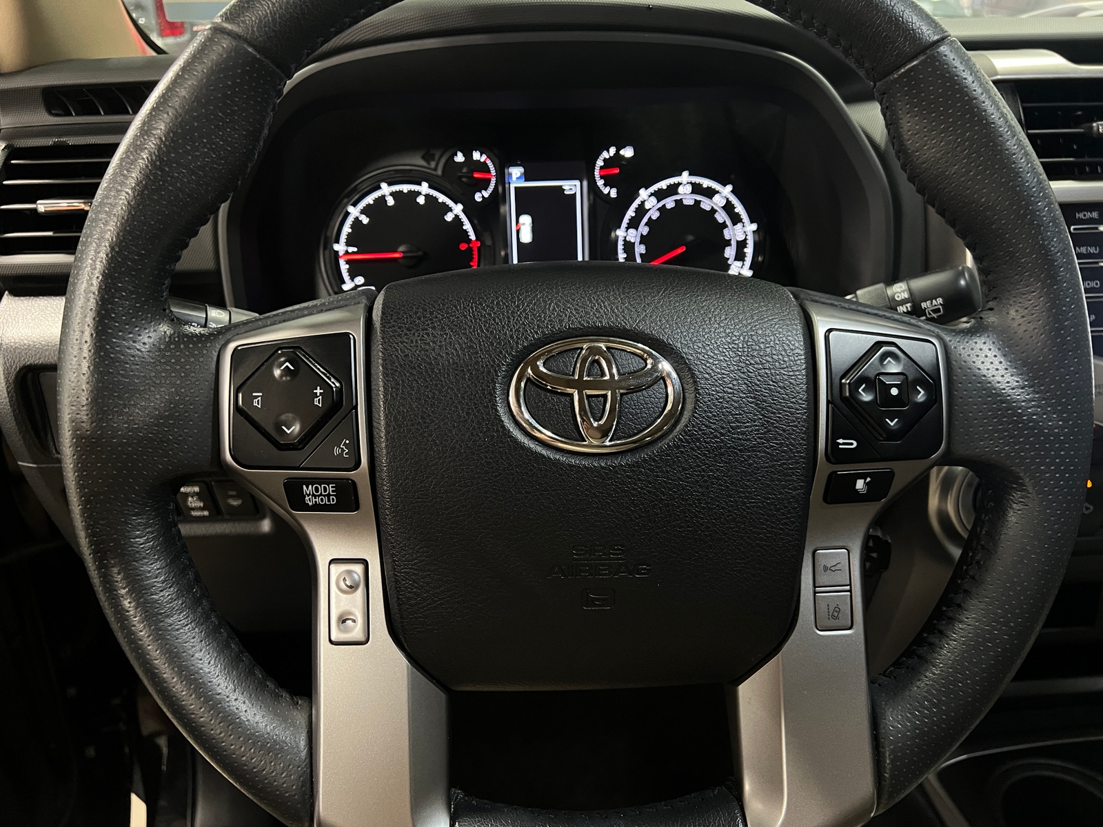 Thumbnail: 2022 Toyota 4Runner - 4