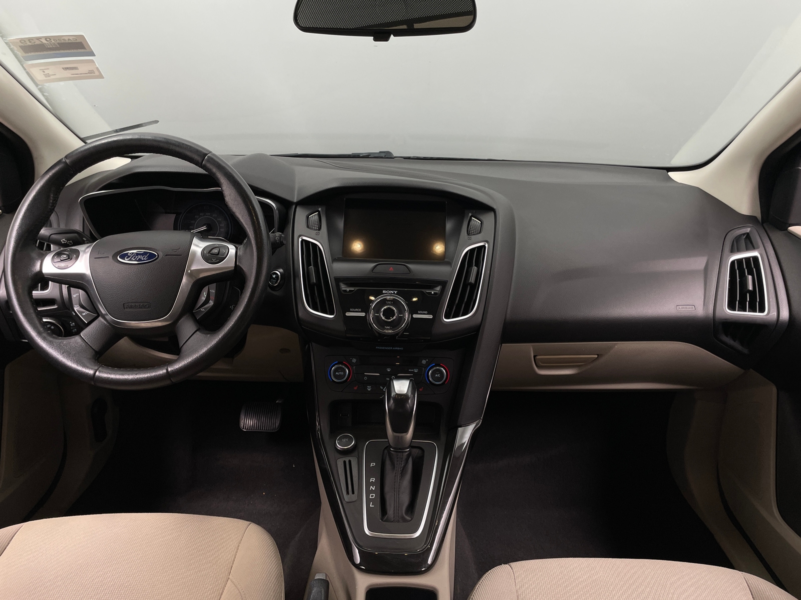 Thumbnail: 2016 Ford Focus - 3