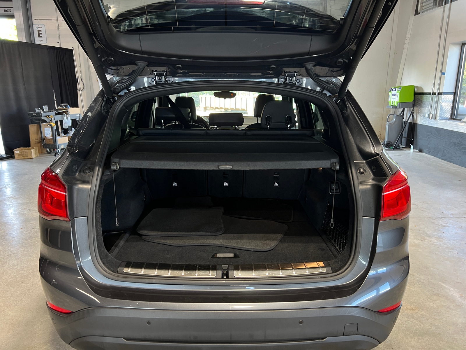 Thumbnail: 2017 BMW X1 - 6