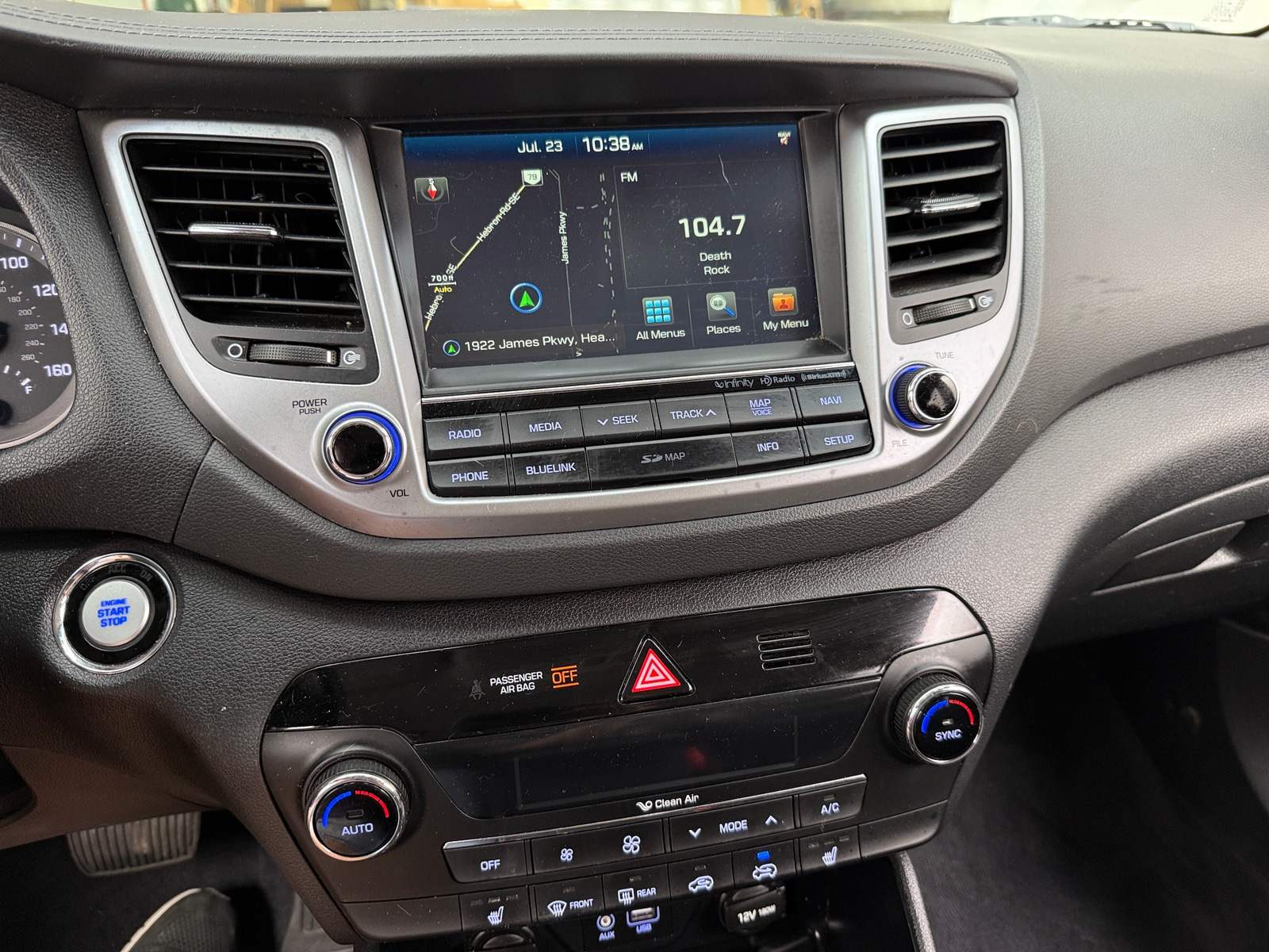 Thumbnail: 2017 Hyundai Tucson - 3
