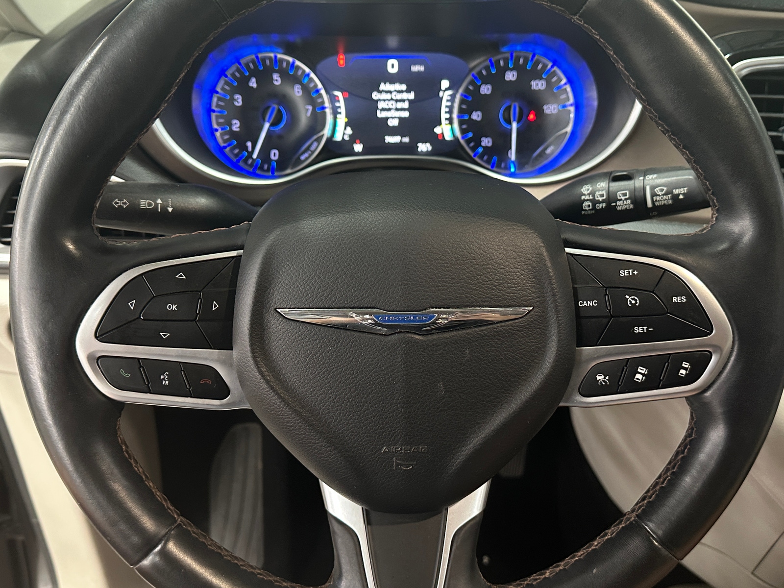 Thumbnail: 2018 Chrysler Pacifica - 4