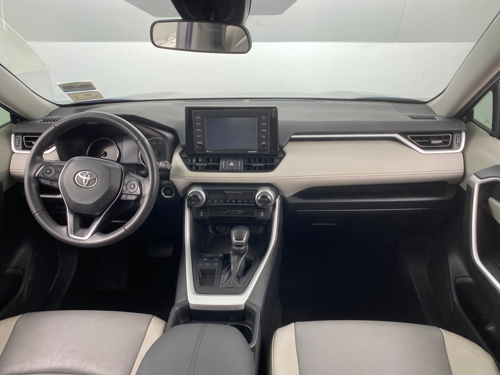 Thumbnail: 2021 Toyota RAV4 - 2