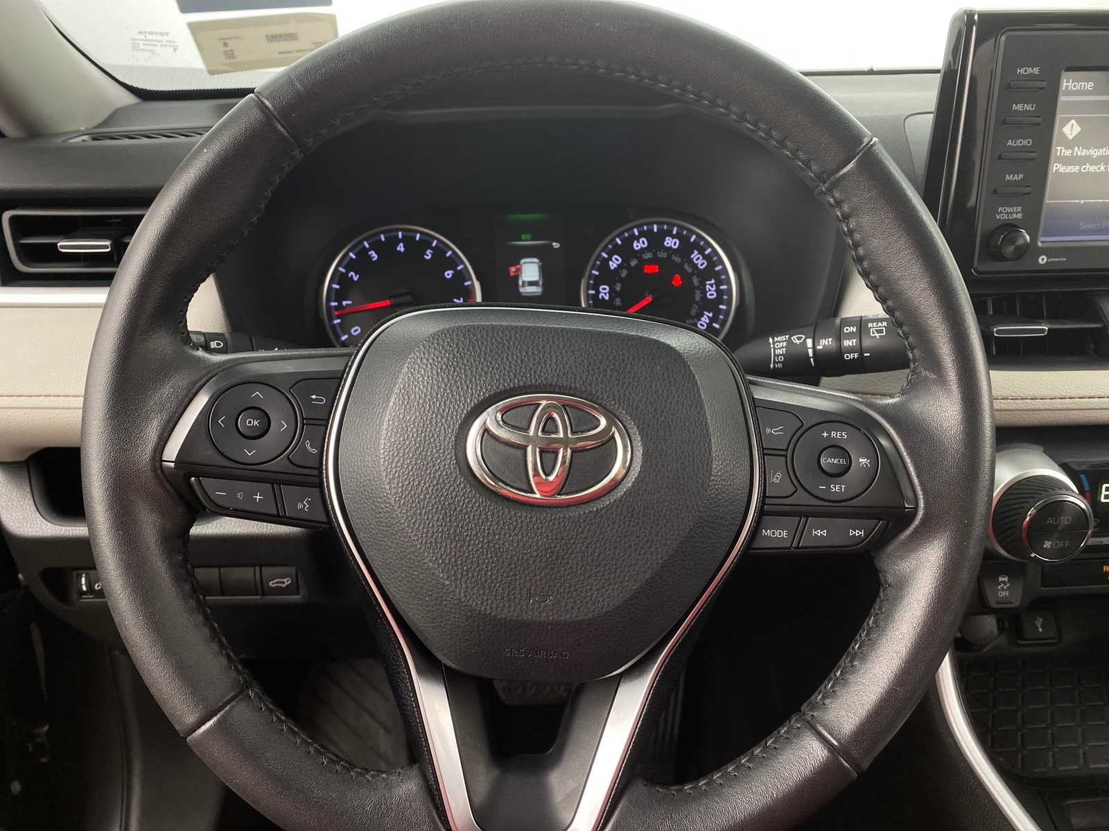 Thumbnail: 2021 Toyota RAV4 - 4