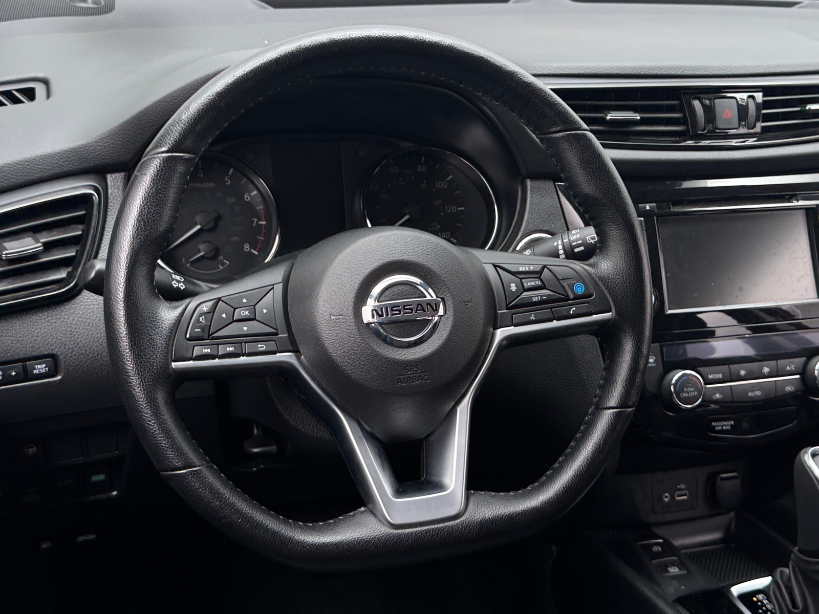 Thumbnail: 2022 Nissan Rogue Sport - 5