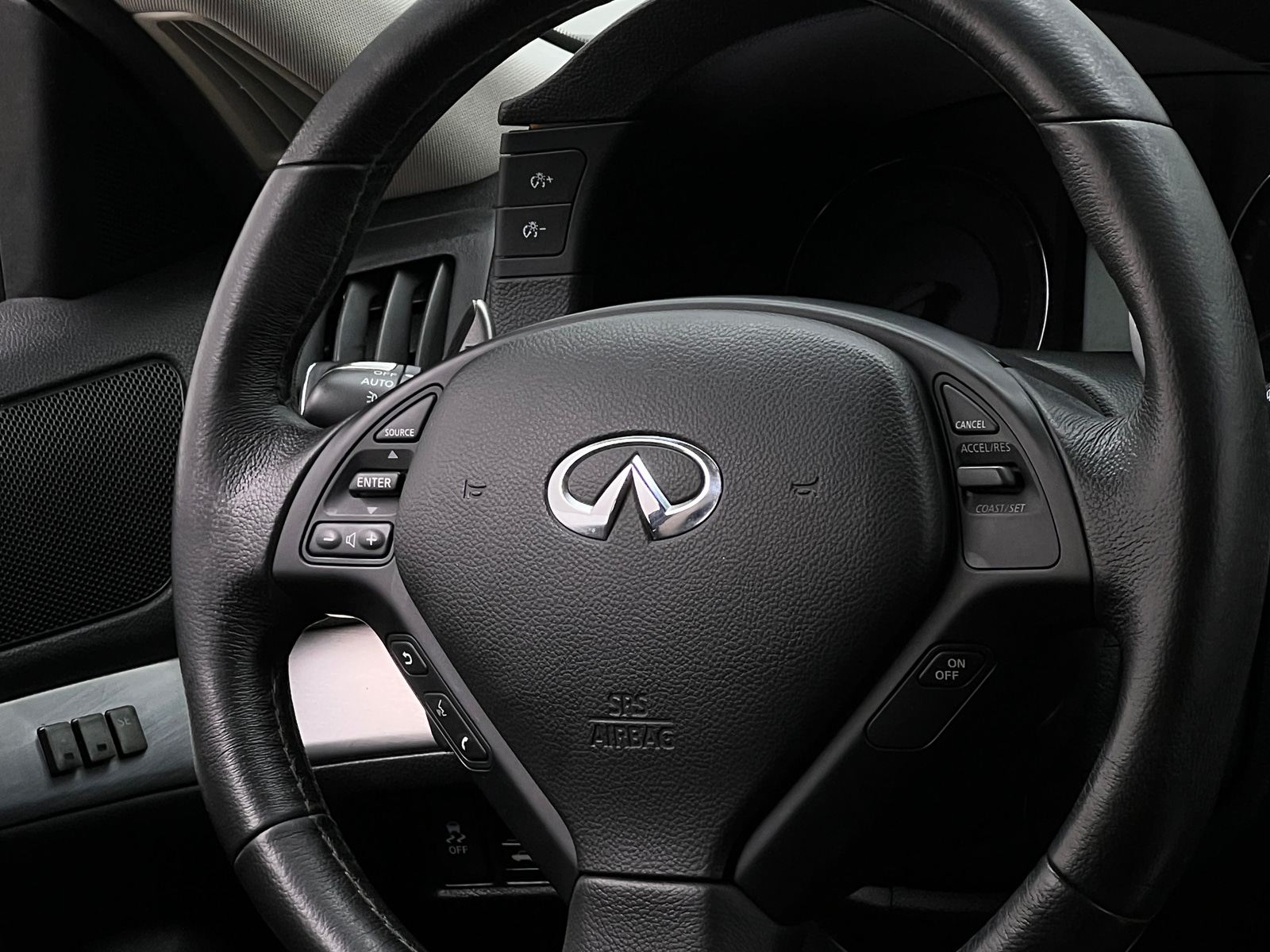 Thumbnail: 2013 INFINITI G37 - 4