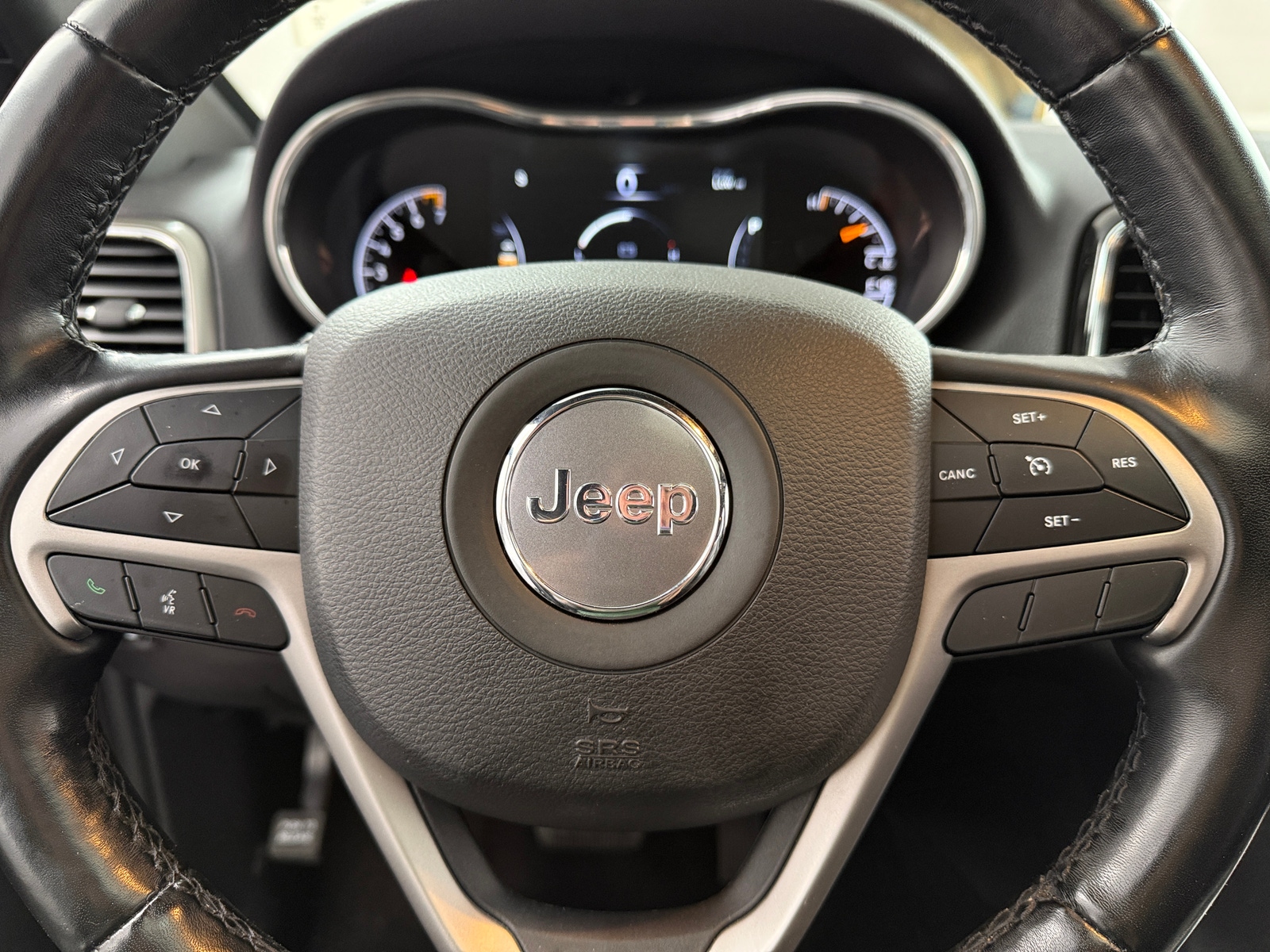 Thumbnail: 2021 Jeep Grand Cherokee - 4