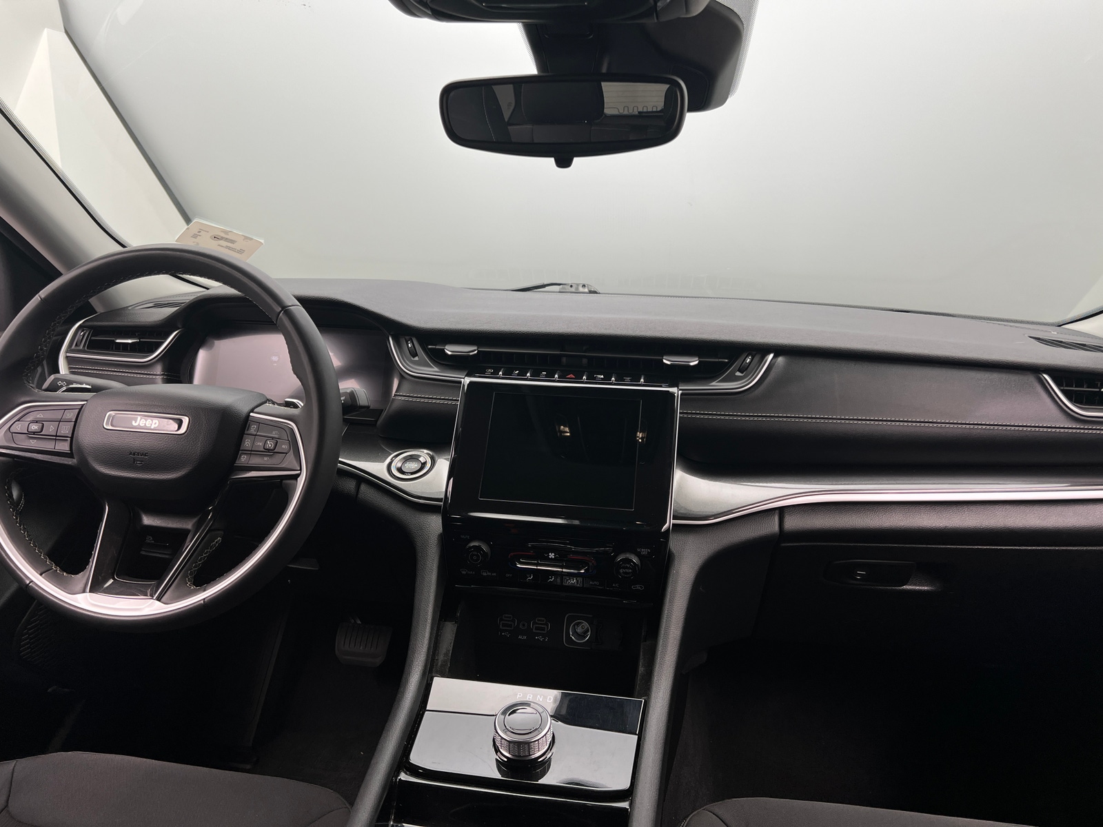 Thumbnail: 2023 Jeep Grand Cherokee - 3