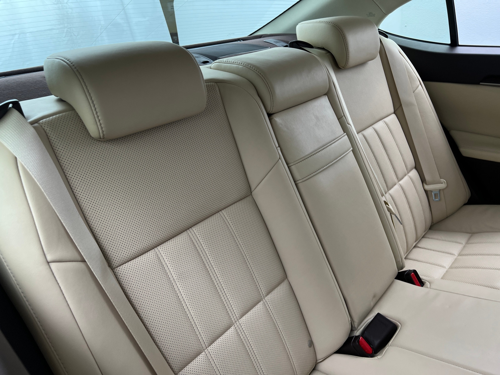 Thumbnail: 2016 Lexus ES - 6