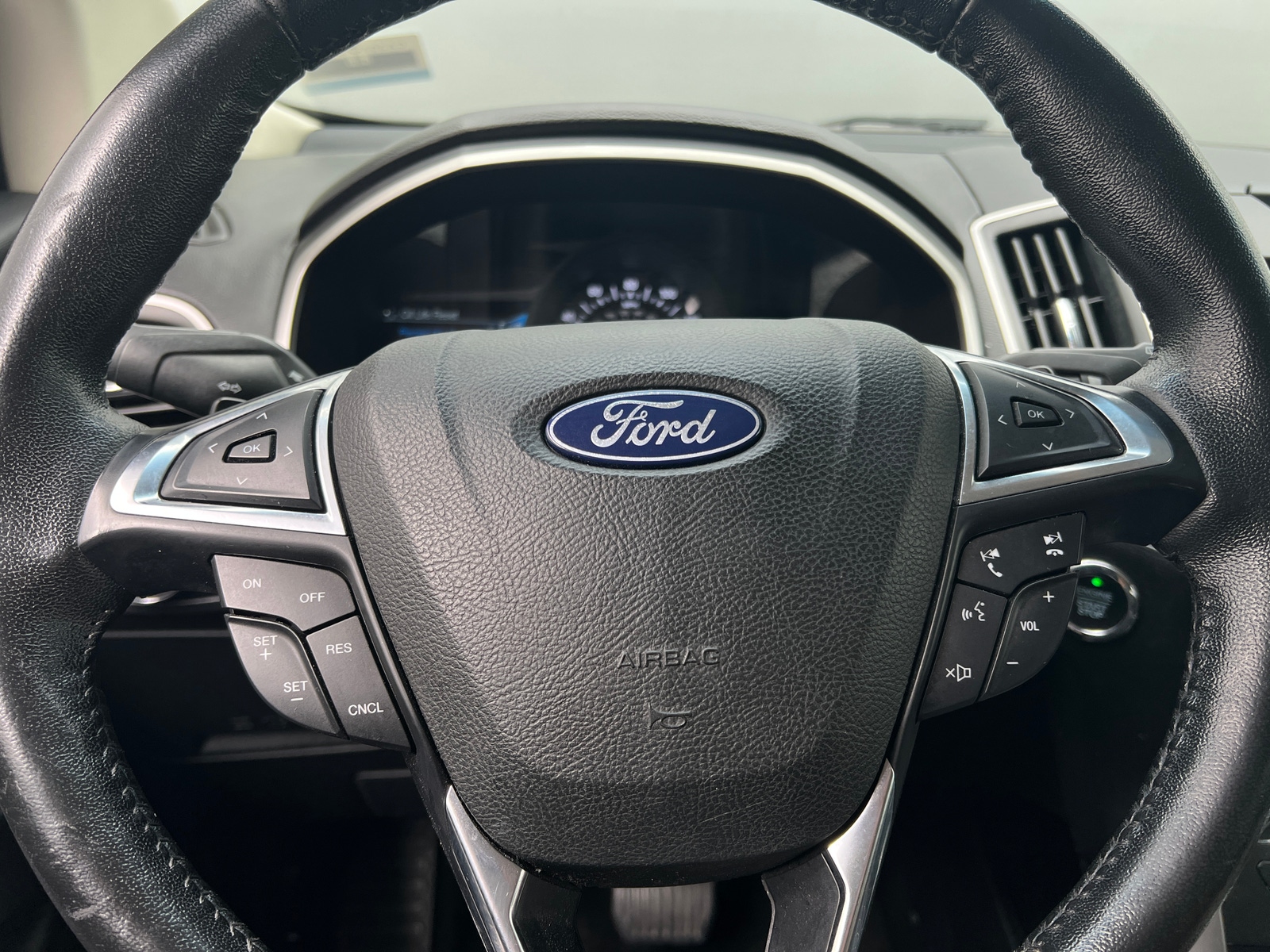 Thumbnail: 2018 Ford Edge - 5