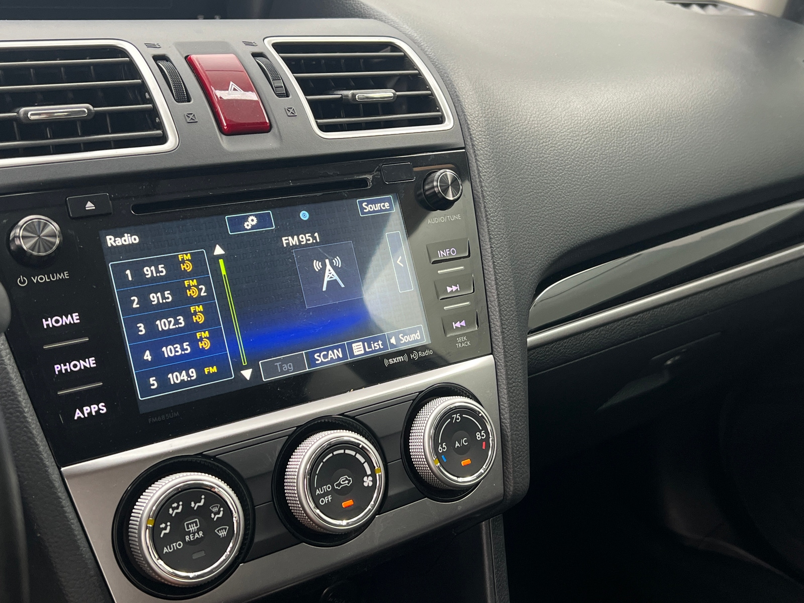 Thumbnail: 2016 Subaru Crosstrek - 3