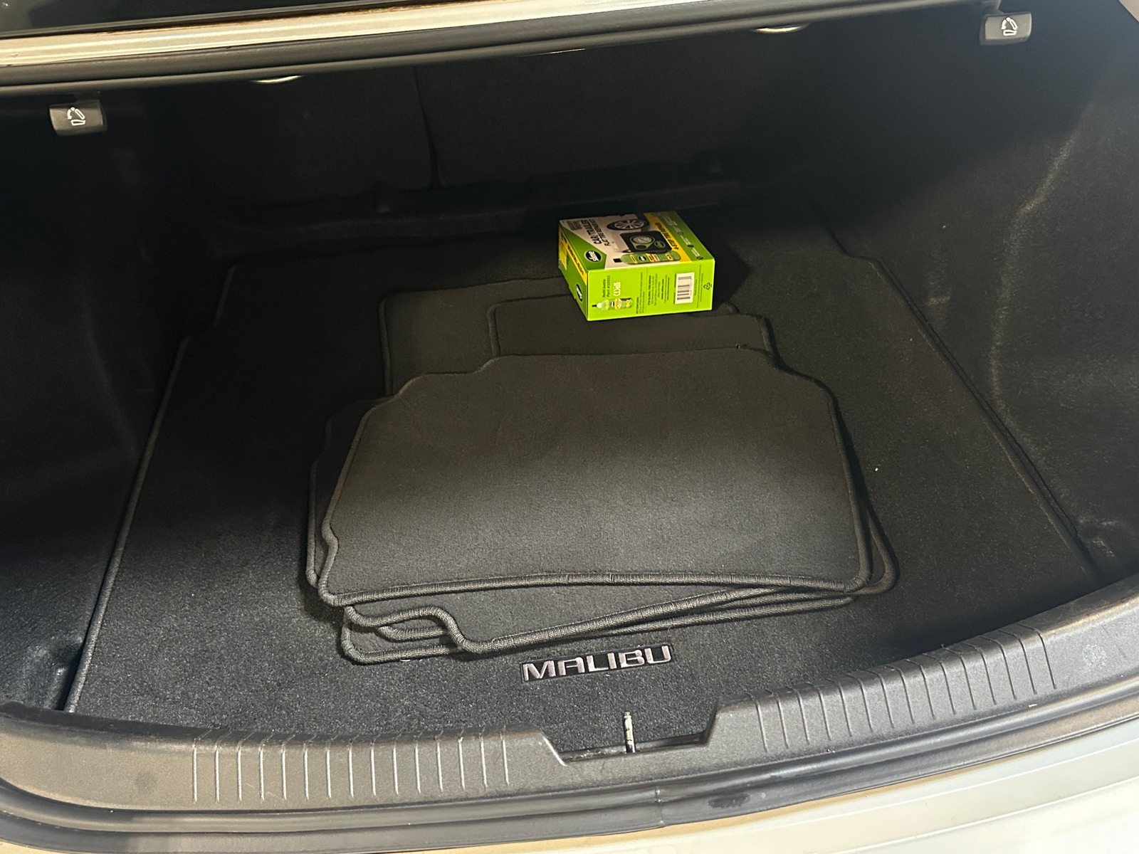 Thumbnail: 2016 Chevrolet Malibu - 6