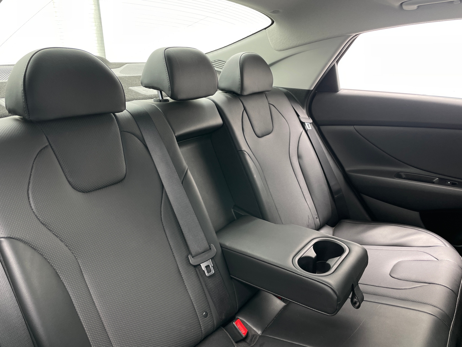 Thumbnail: 2023 Hyundai Elantra - 5