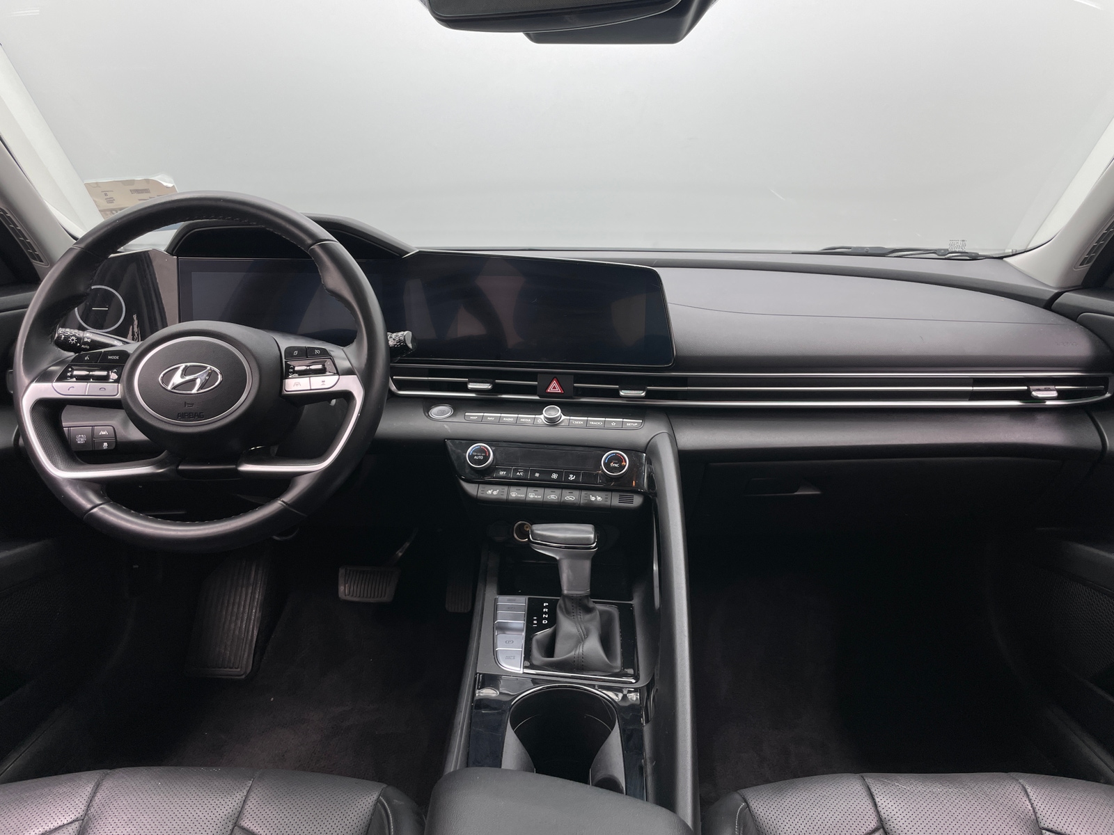 Thumbnail: 2023 Hyundai Elantra - 2