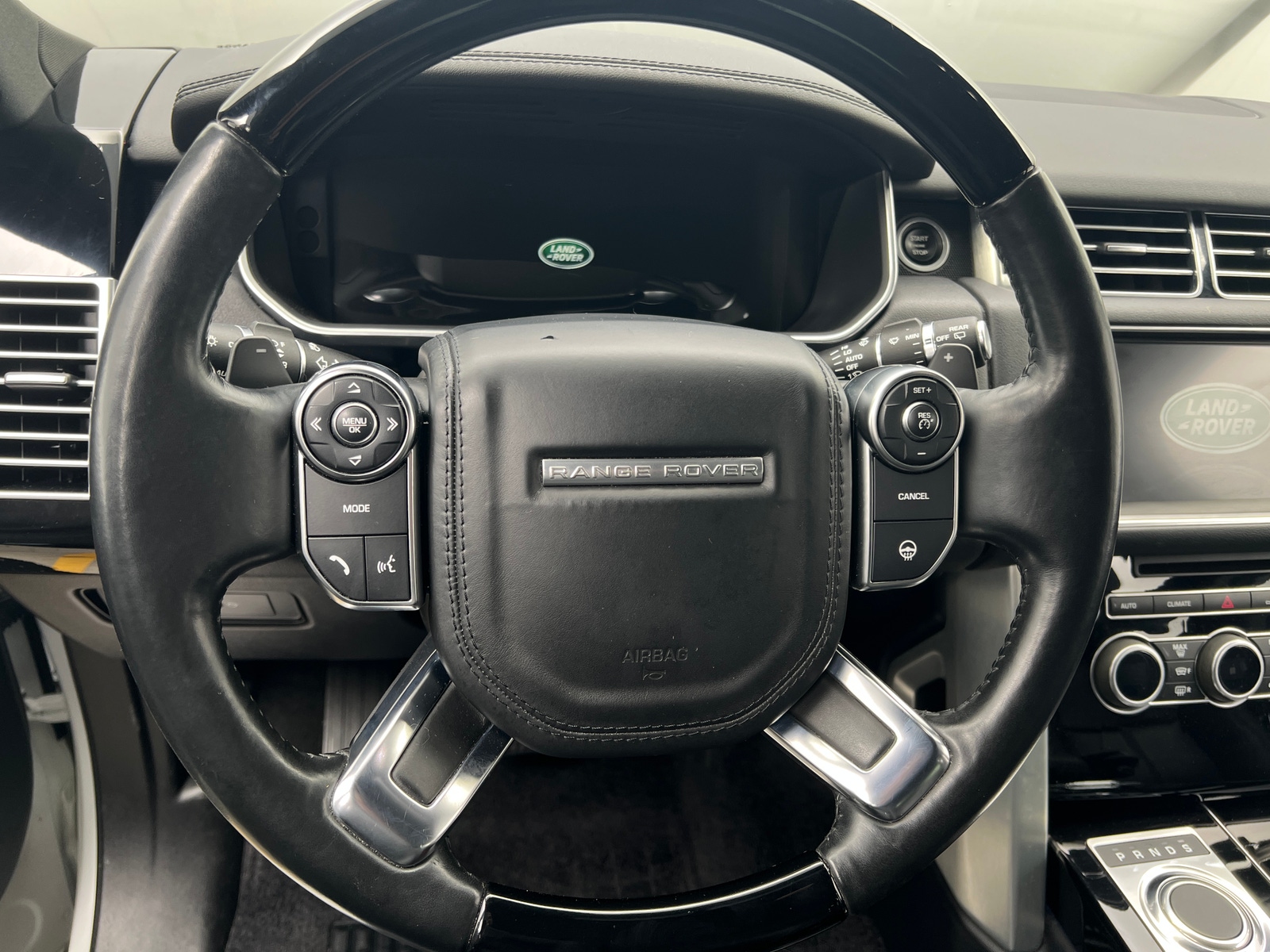 Thumbnail: 2016 Land Rover Range Rover - 4